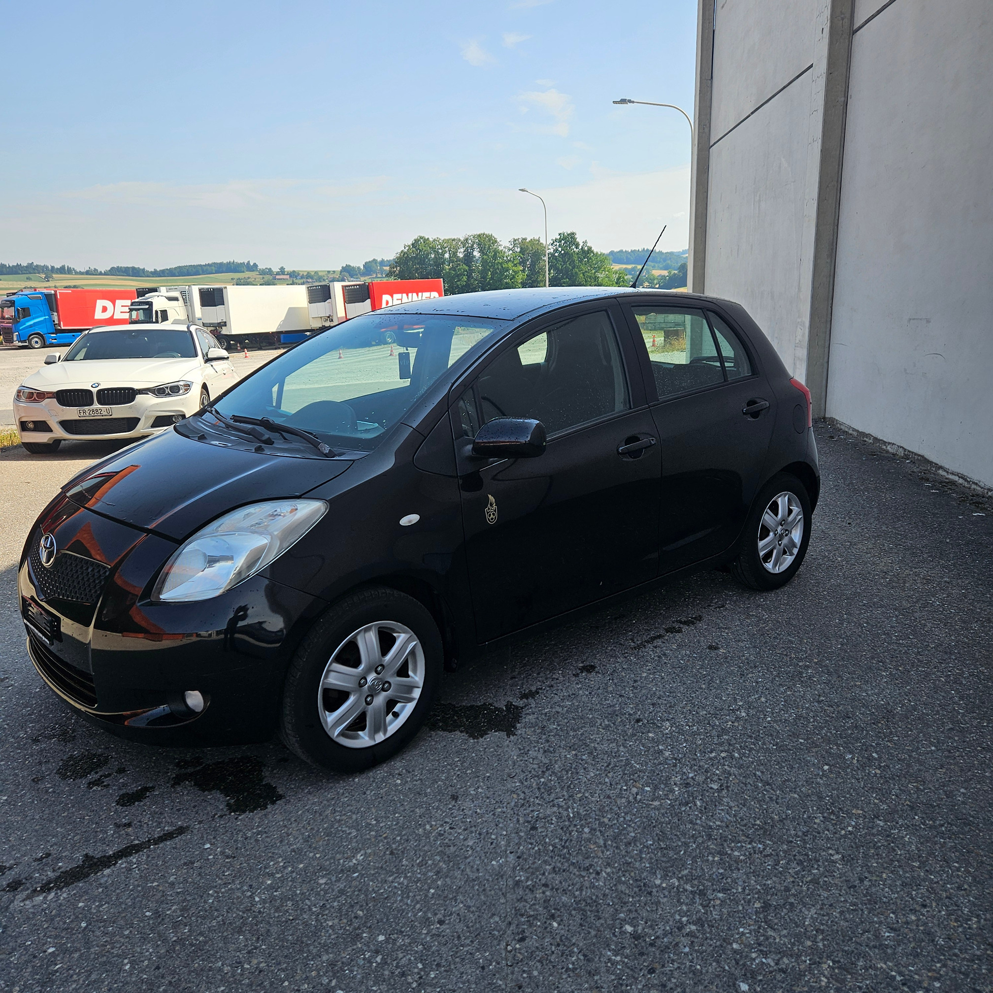 TOYOTA Yaris 1.3 — zdjęcie 5