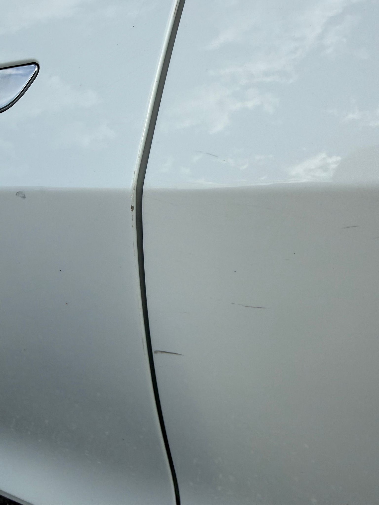 TESLA Model 3 SR P — zdjęcie 9