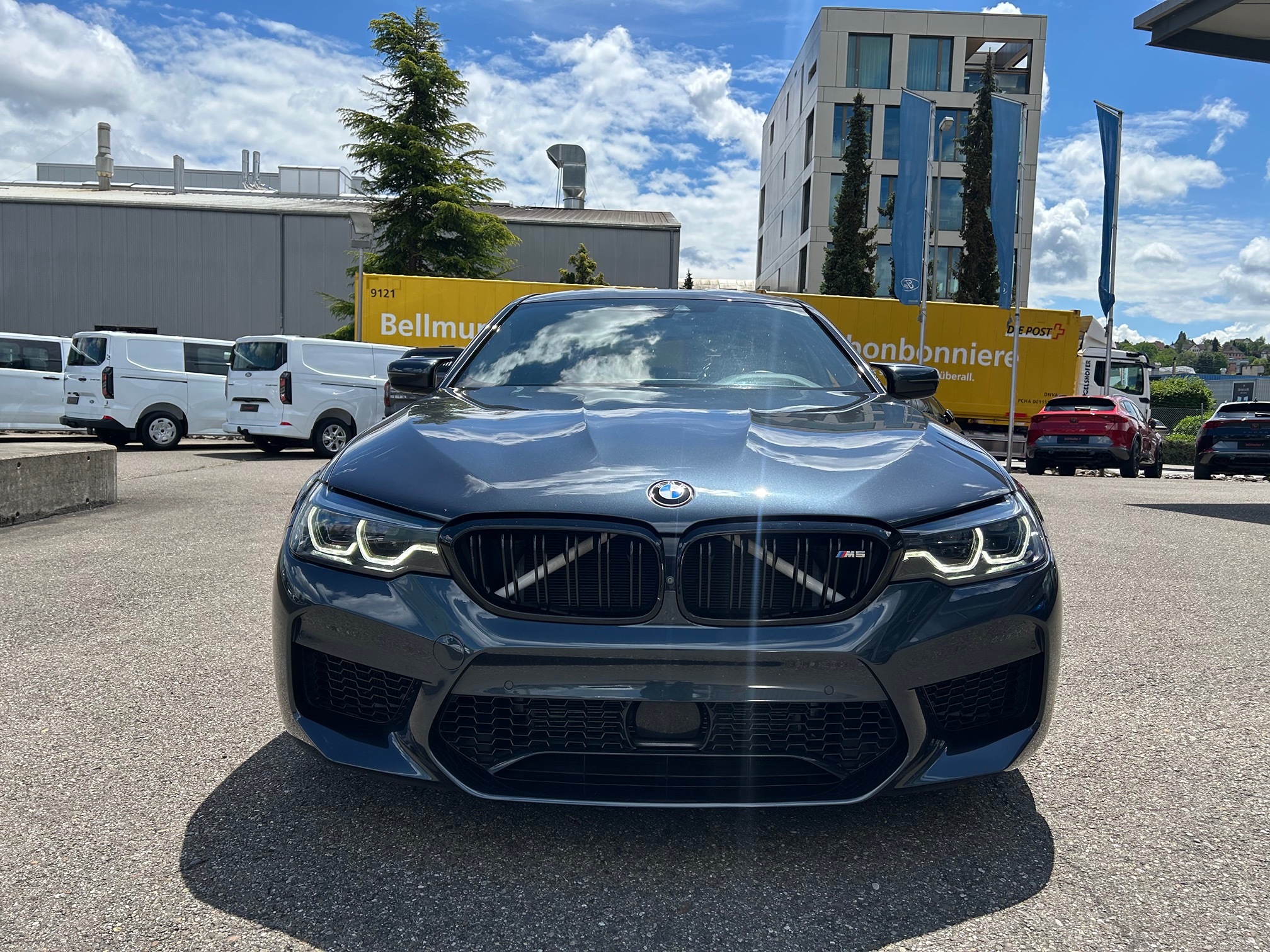 BMW M5 — zdjęcie 11