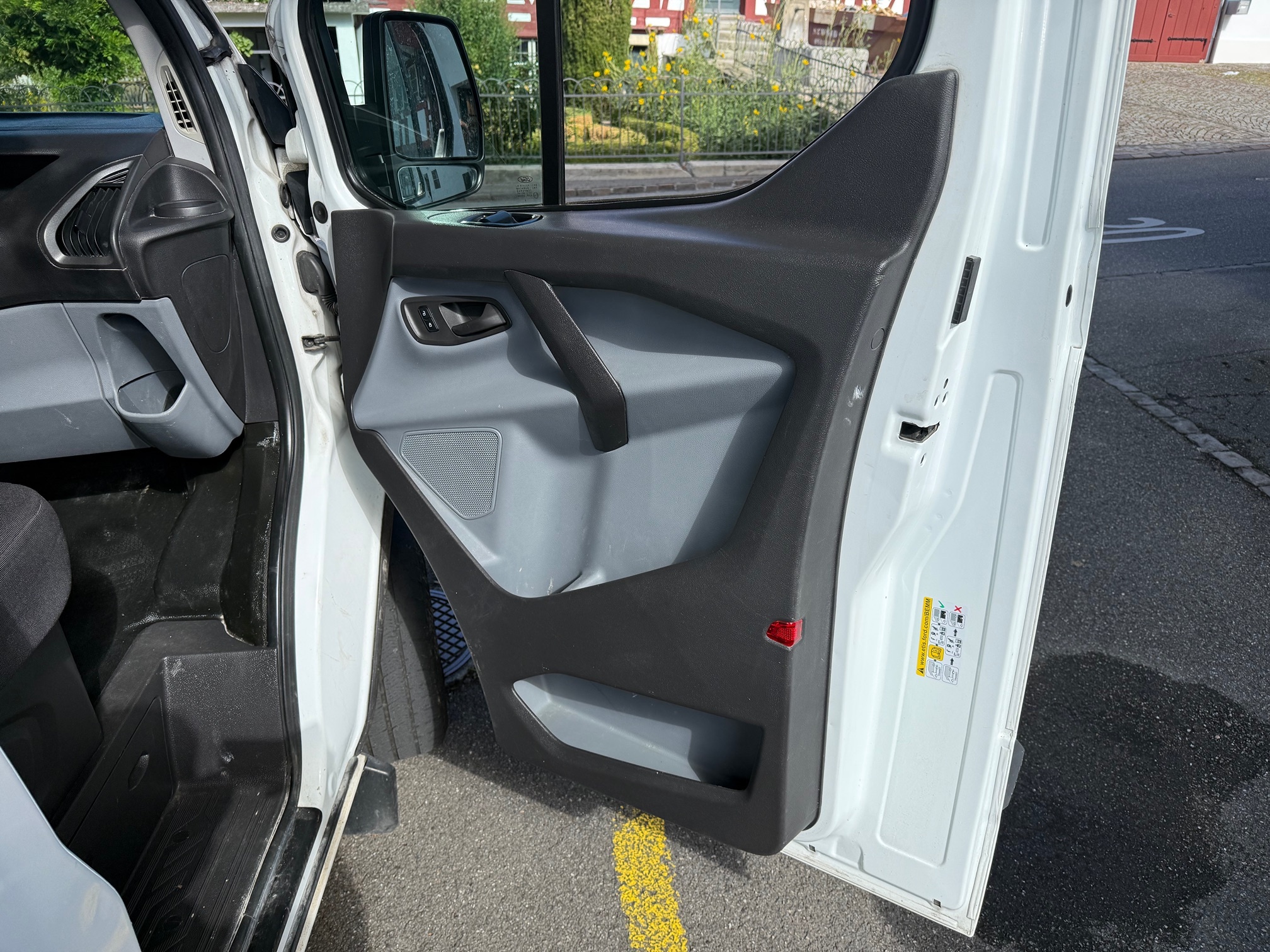 FORD Transit Custom — zdjęcie 11
