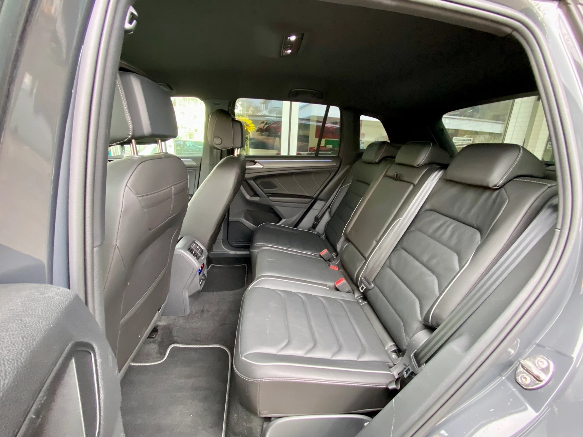 VW Tiguan 2.0 TDI 4M — zdjęcie 10