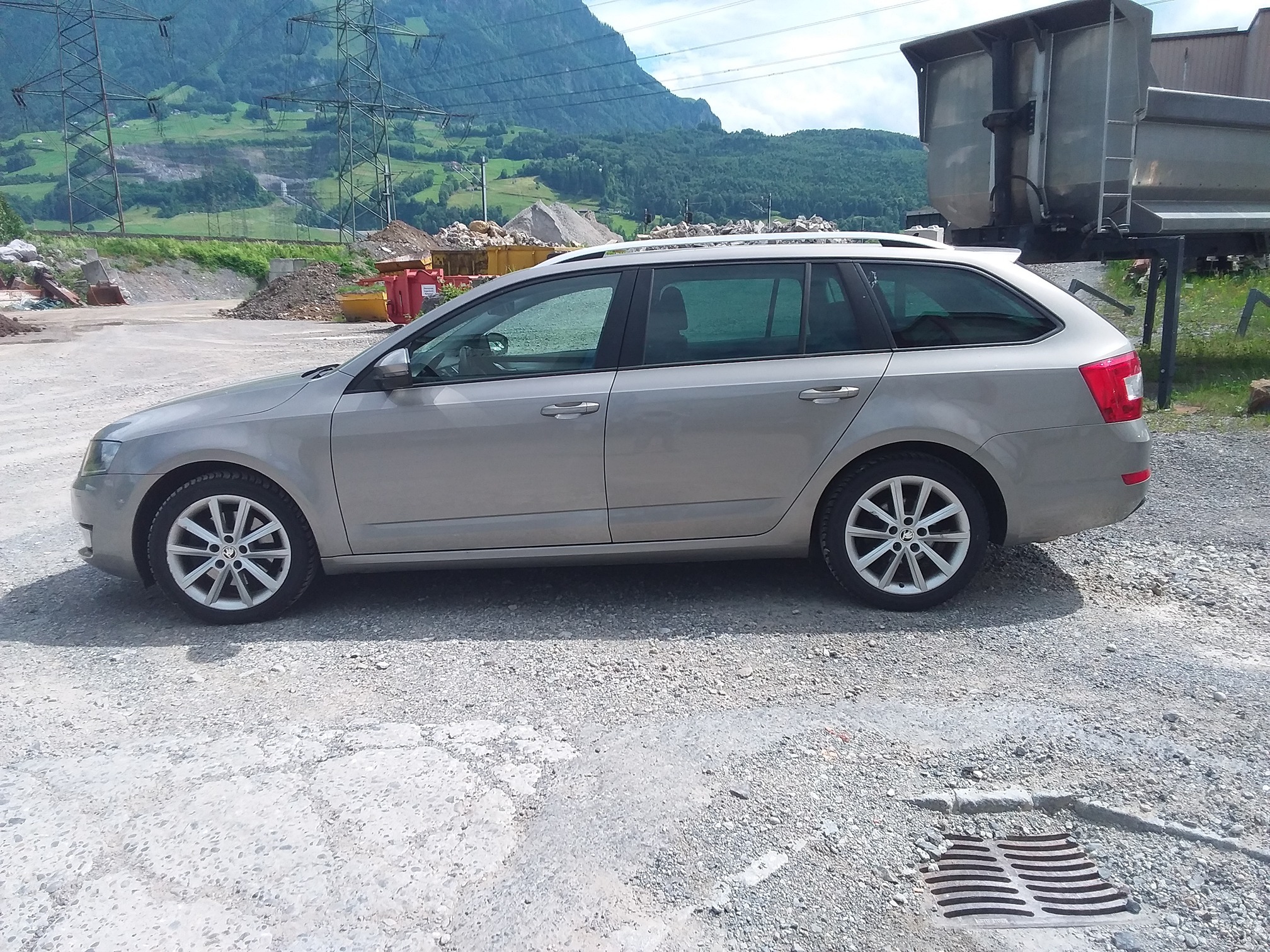 SKODA Octavia 1.8 C 4x4 — zdjęcie 2