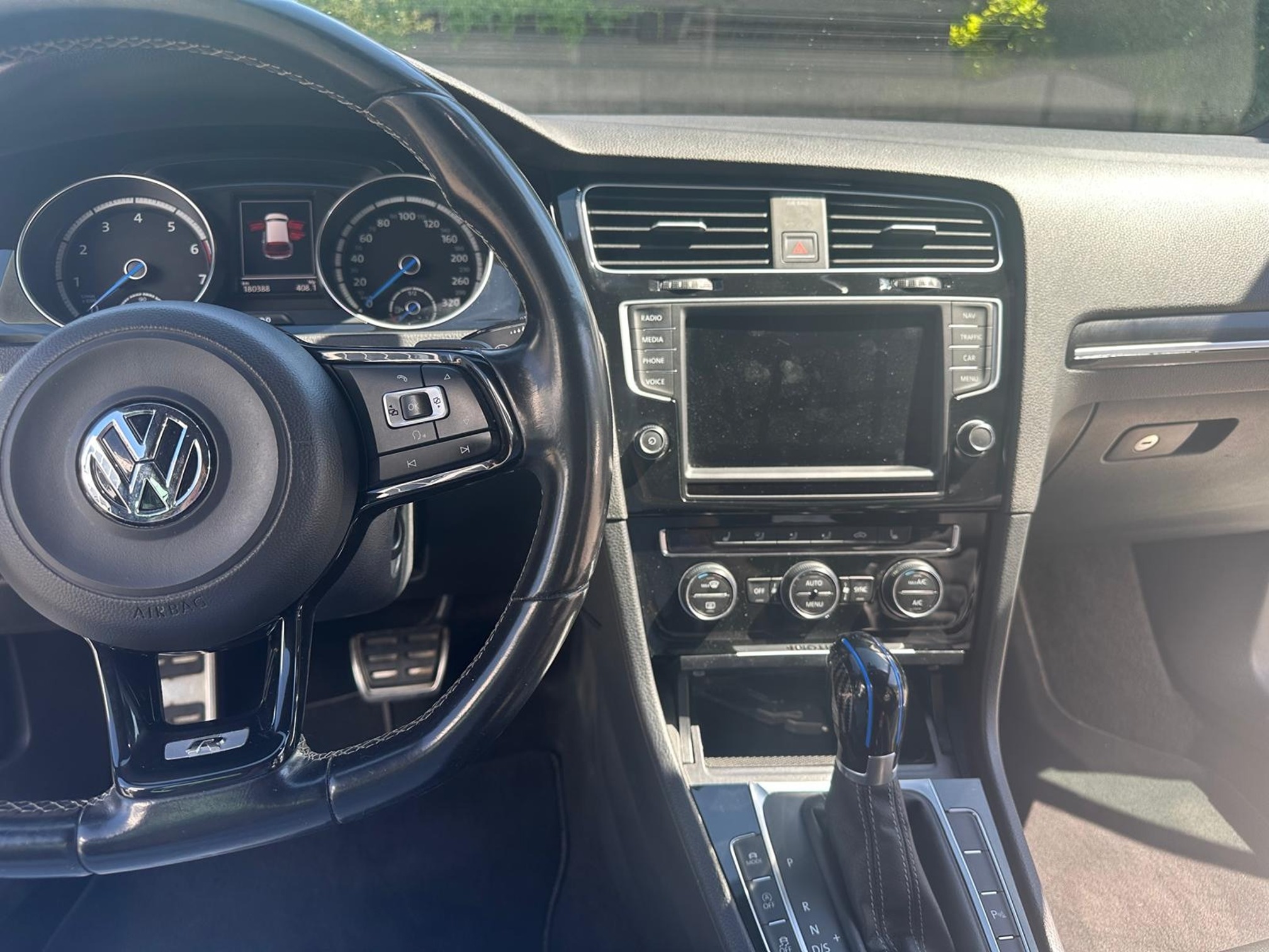 VW Golf R Variant — zdjęcie 10