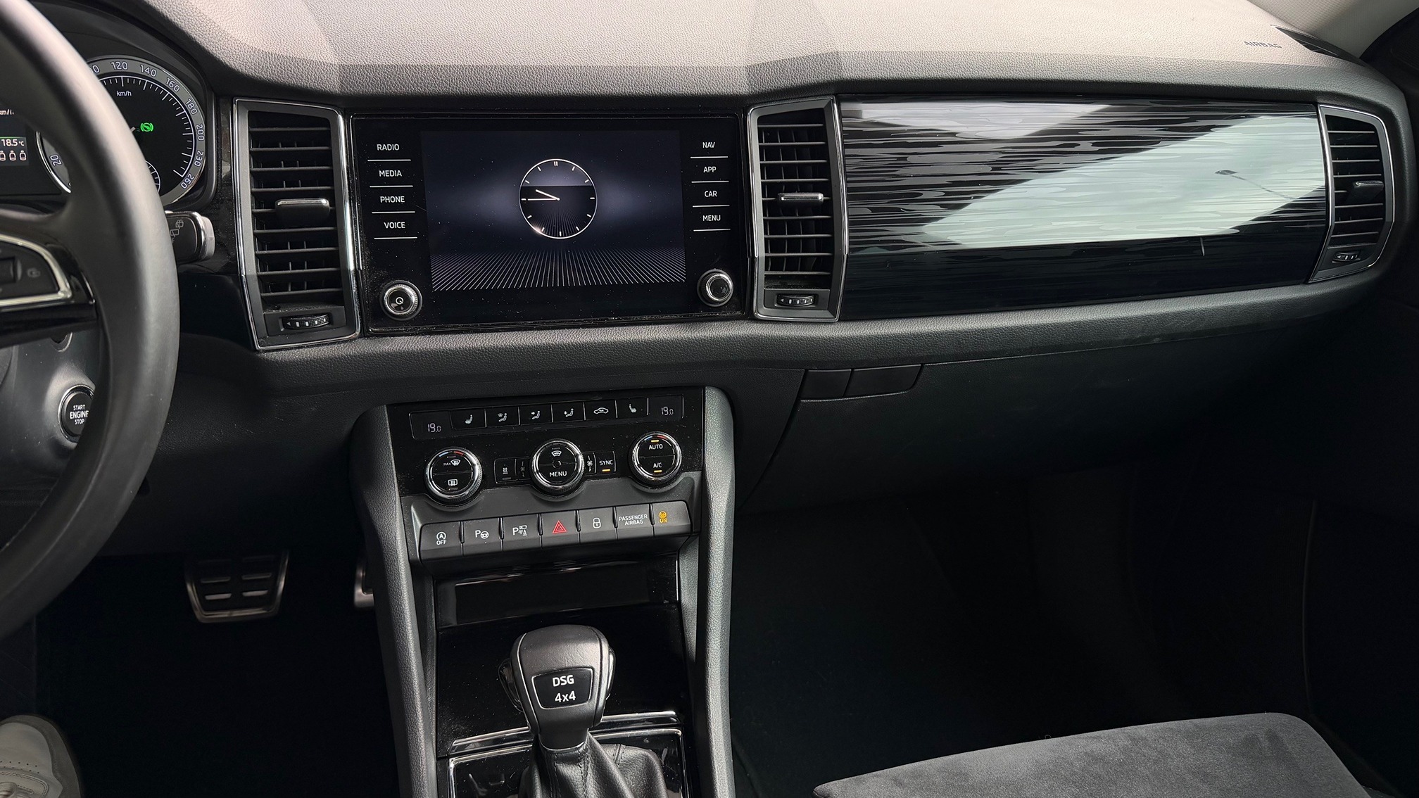SKODA Kodiaq 2.0TDI 4x4 — zdjęcie 8