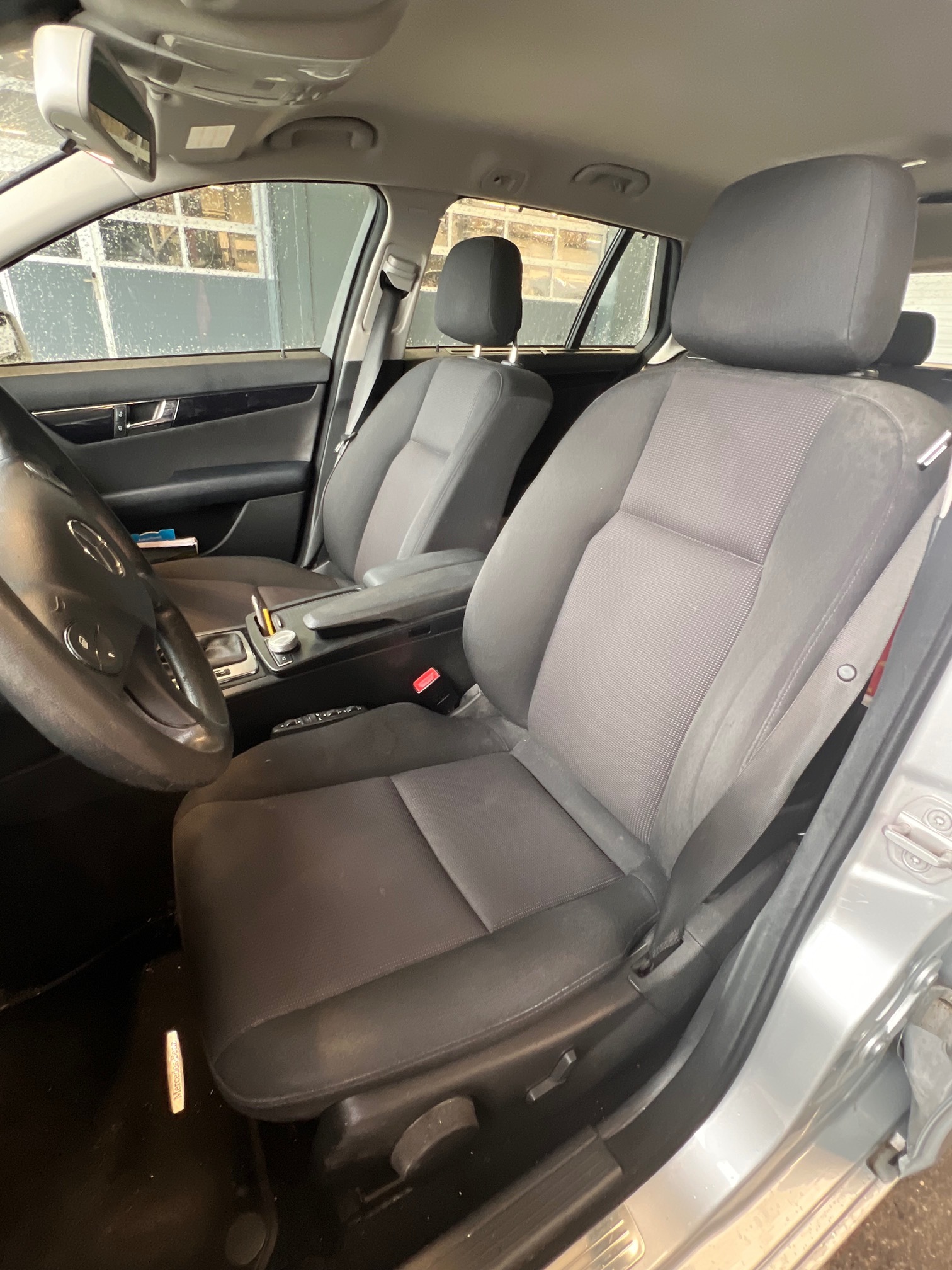 MERCEDES-BENZ C 220 — zdjęcie 8