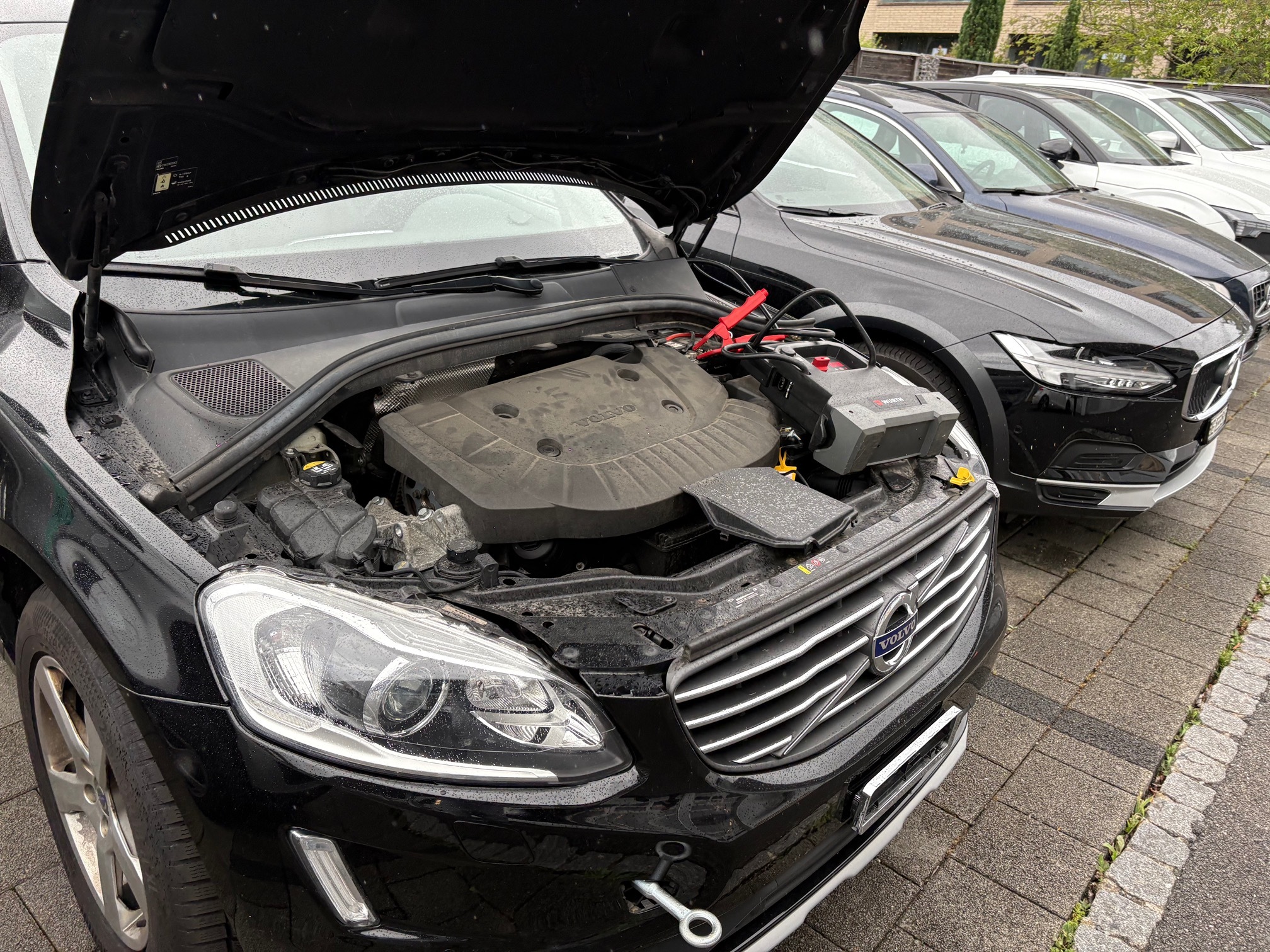VOLVO XC60 D4 AWD — zdjęcie 5
