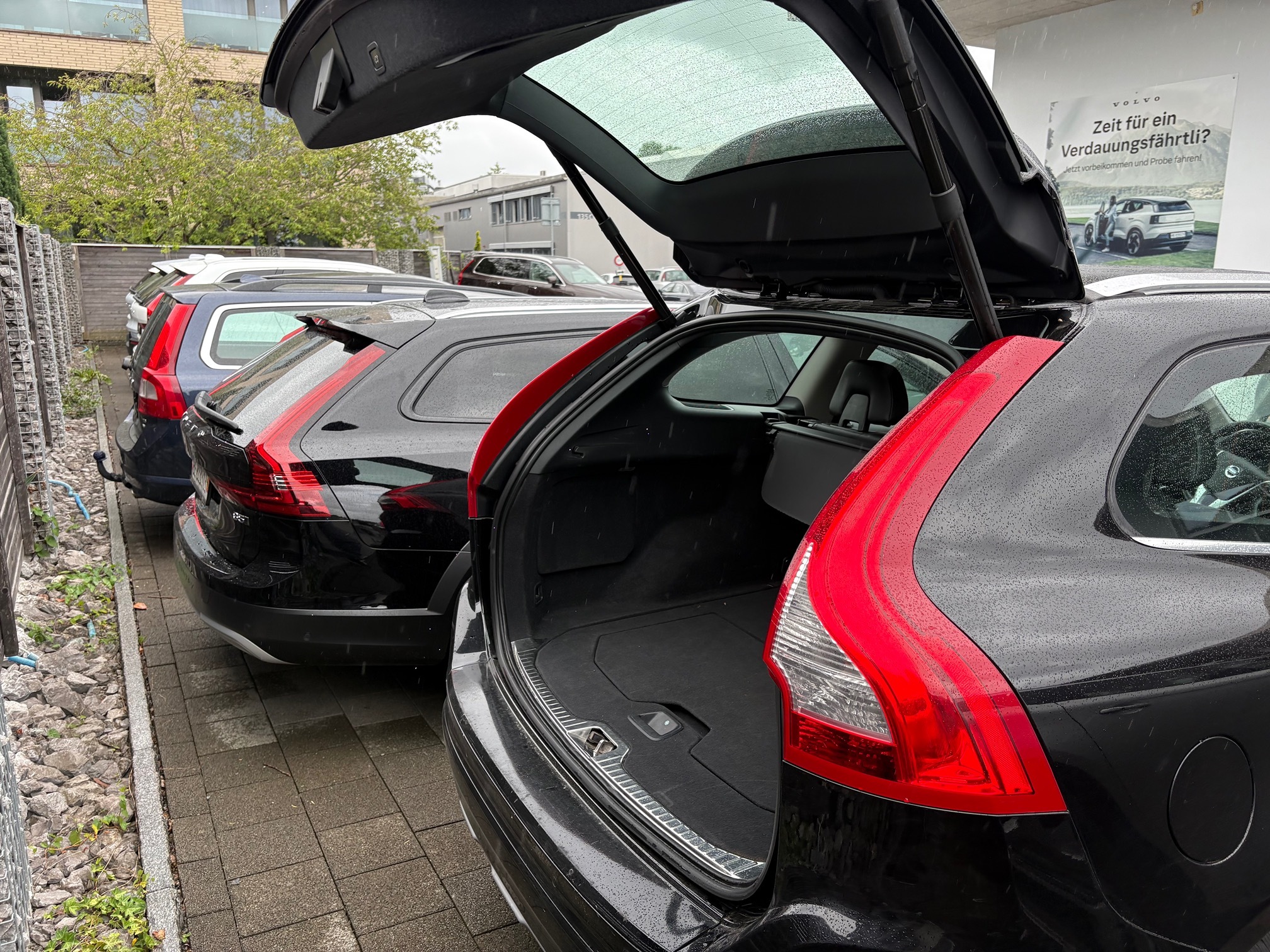 VOLVO XC60 D4 AWD — zdjęcie 8