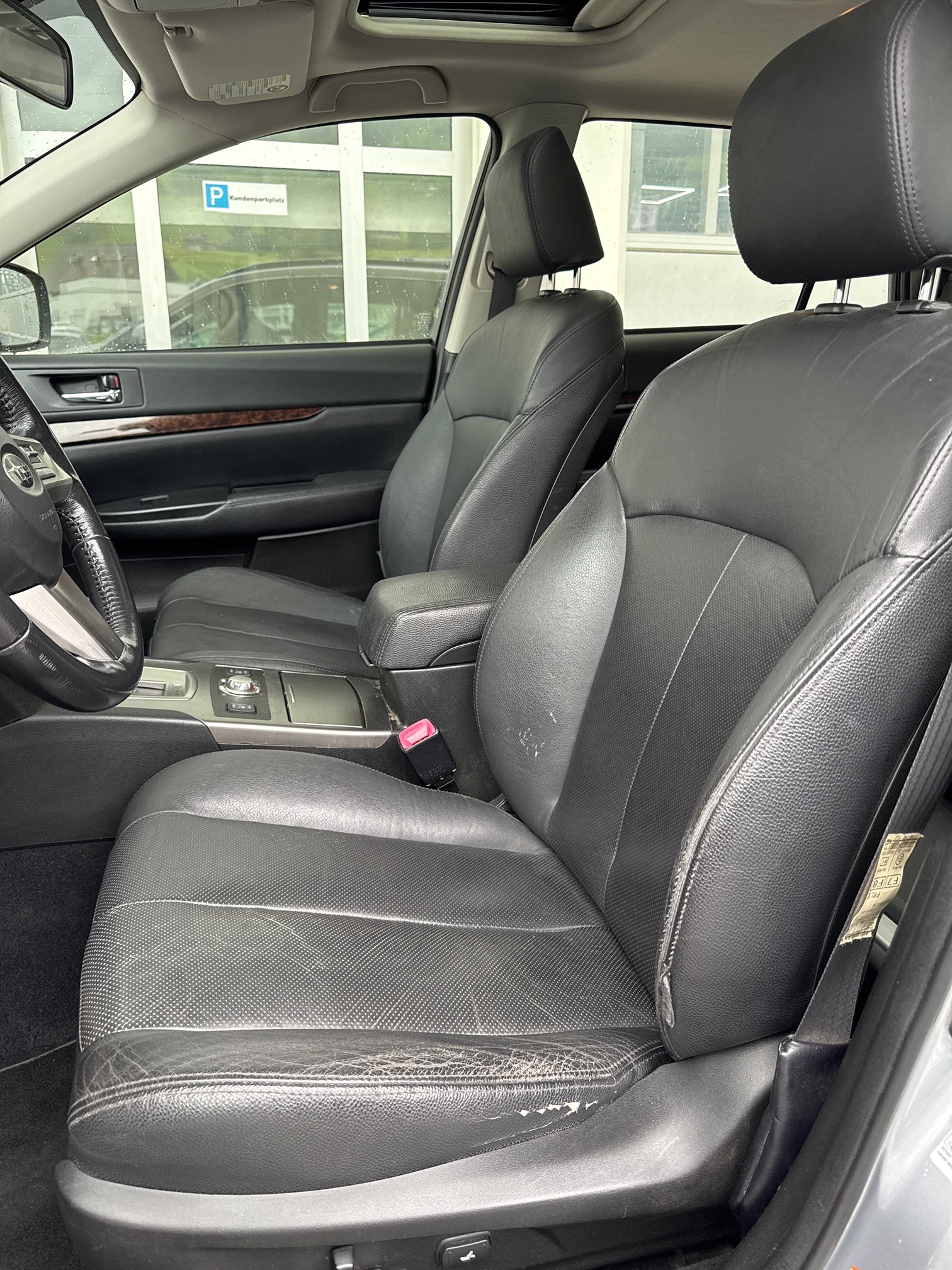 SUBARU Outback 3.6R AWD — zdjęcie 7