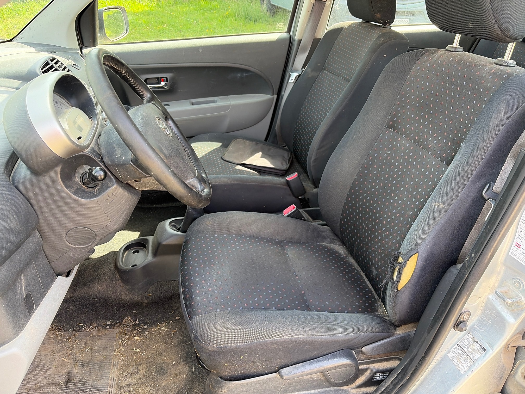 DAIHATSU Sirion 1.3 4WD — zdjęcie 15