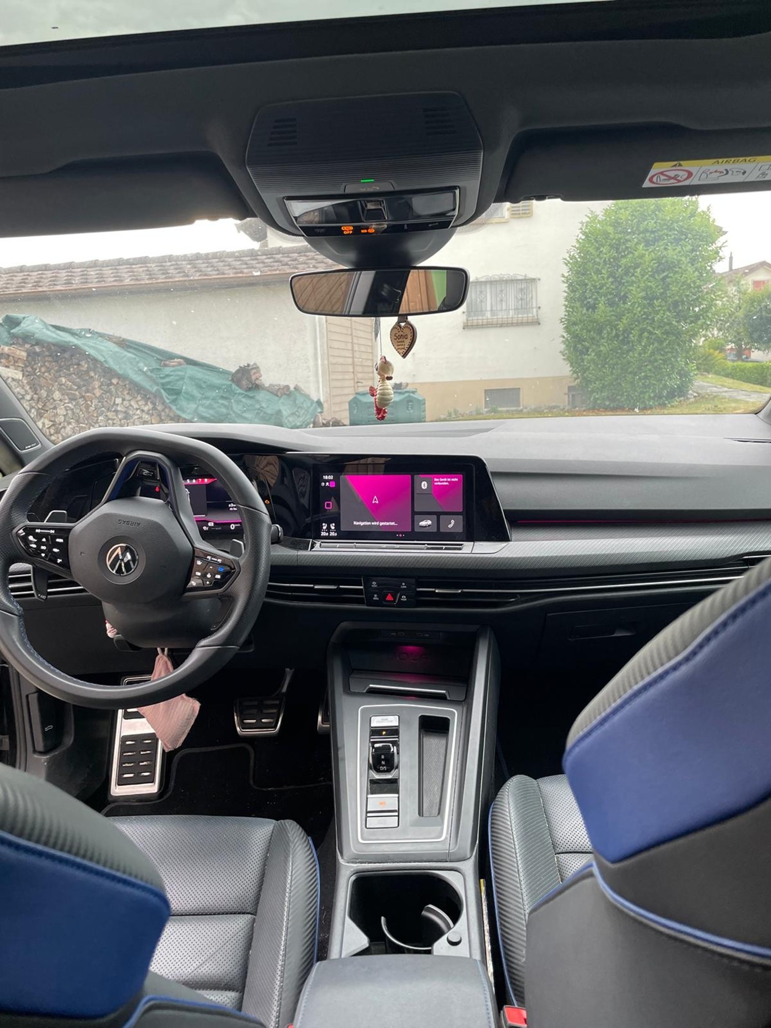 VW Golf 8 R — zdjęcie 4