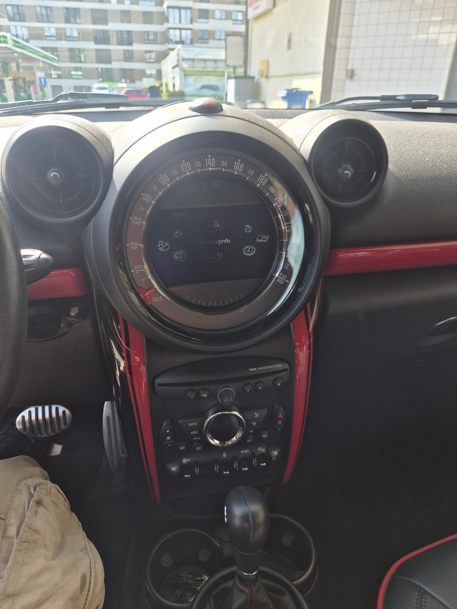 MINI JCW ALL4 — zdjęcie 11