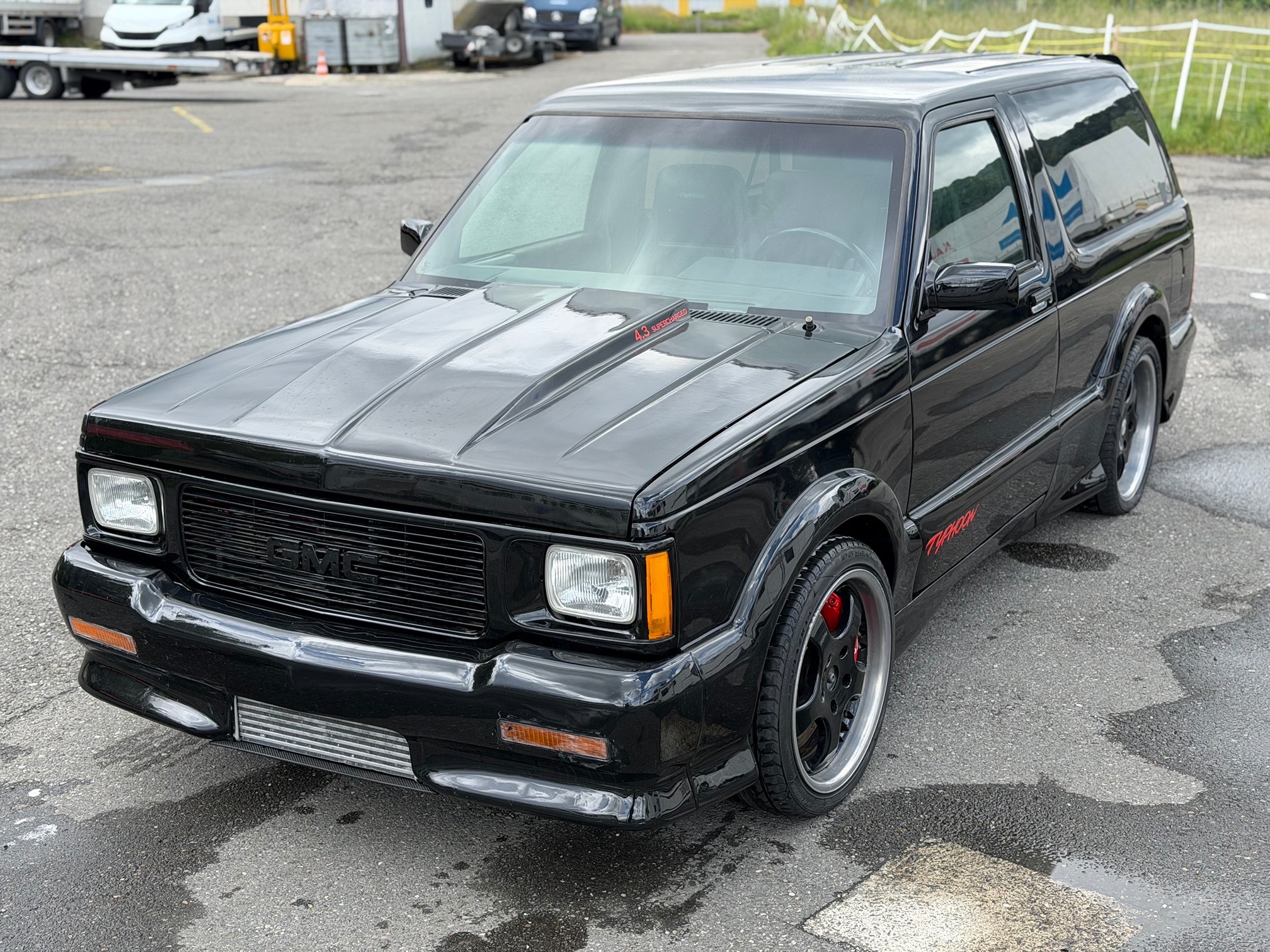 GMC Typhoon — zdjęcie 4