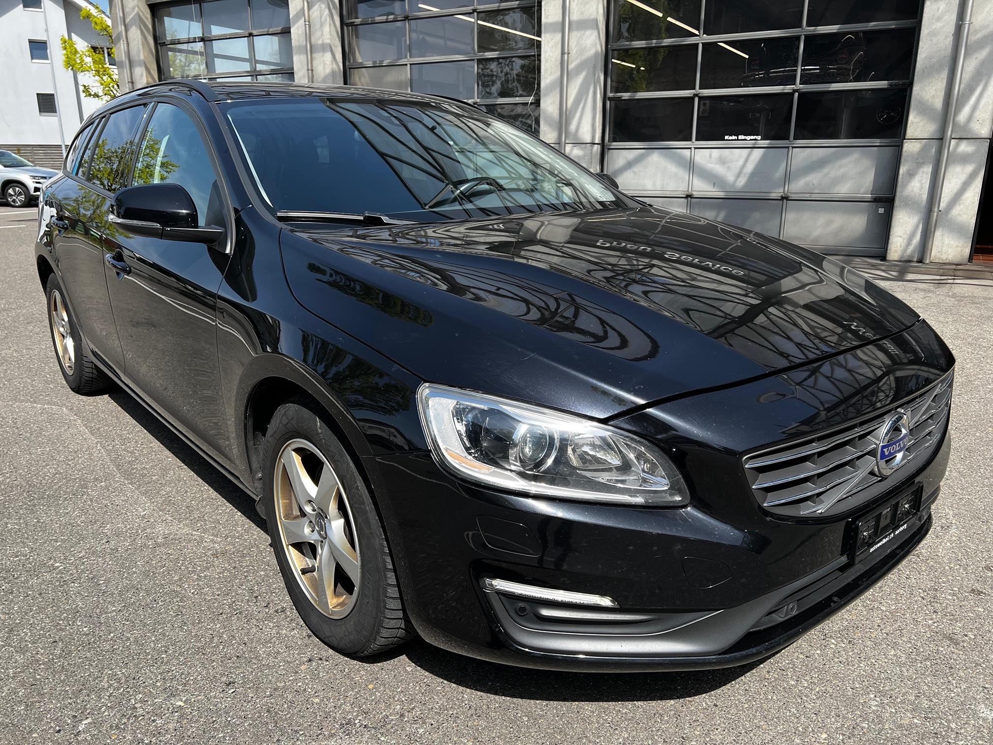 VOLVO V60 D3 — zdjęcie 9