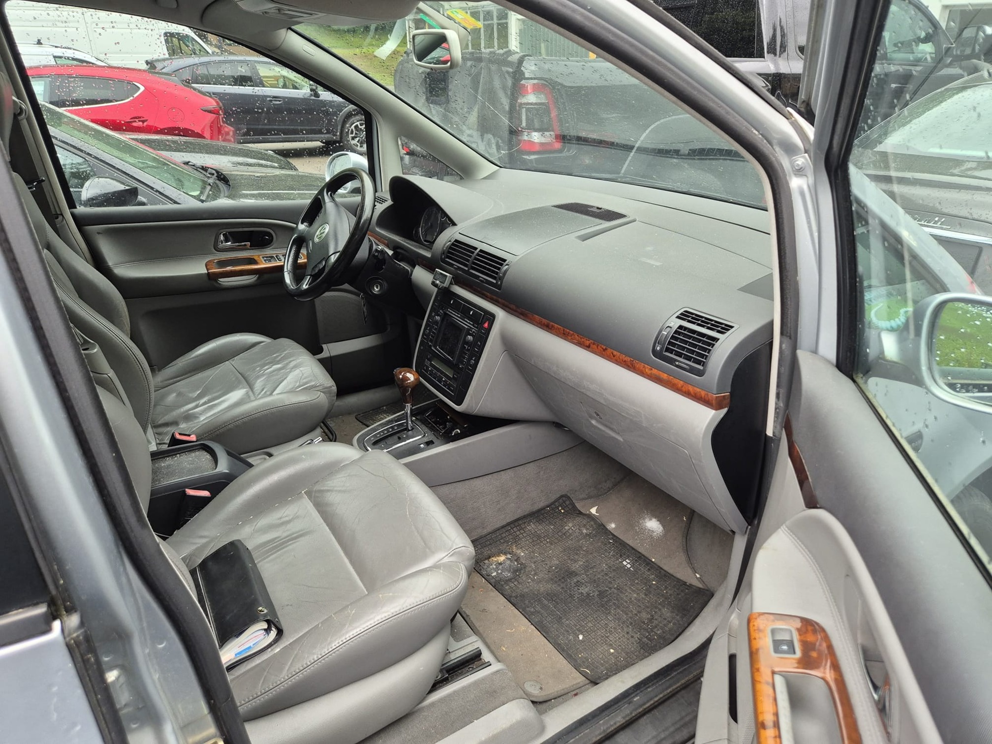 VW Sharan — zdjęcie 12