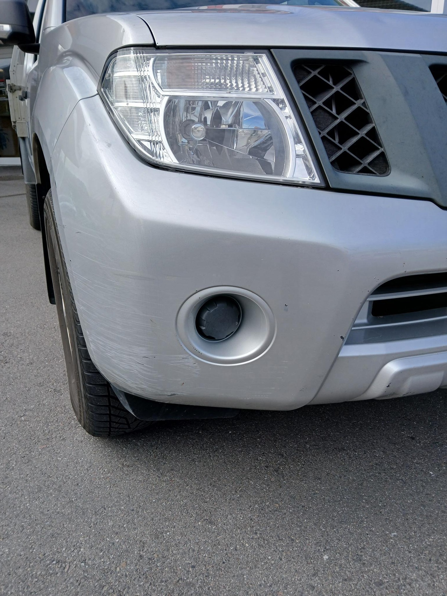 NISSAN Navara DC 4WD MT — zdjęcie 13