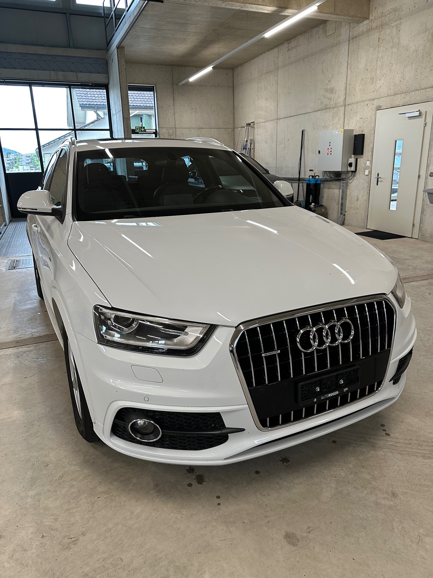 AUDI Q3 2.0TDI quattro — zdjęcie 7