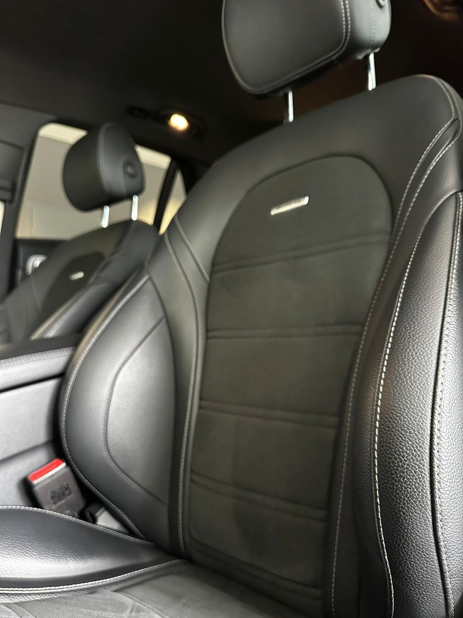 MERCEDES-BENZ AMG GLC 63 S — zdjęcie 10
