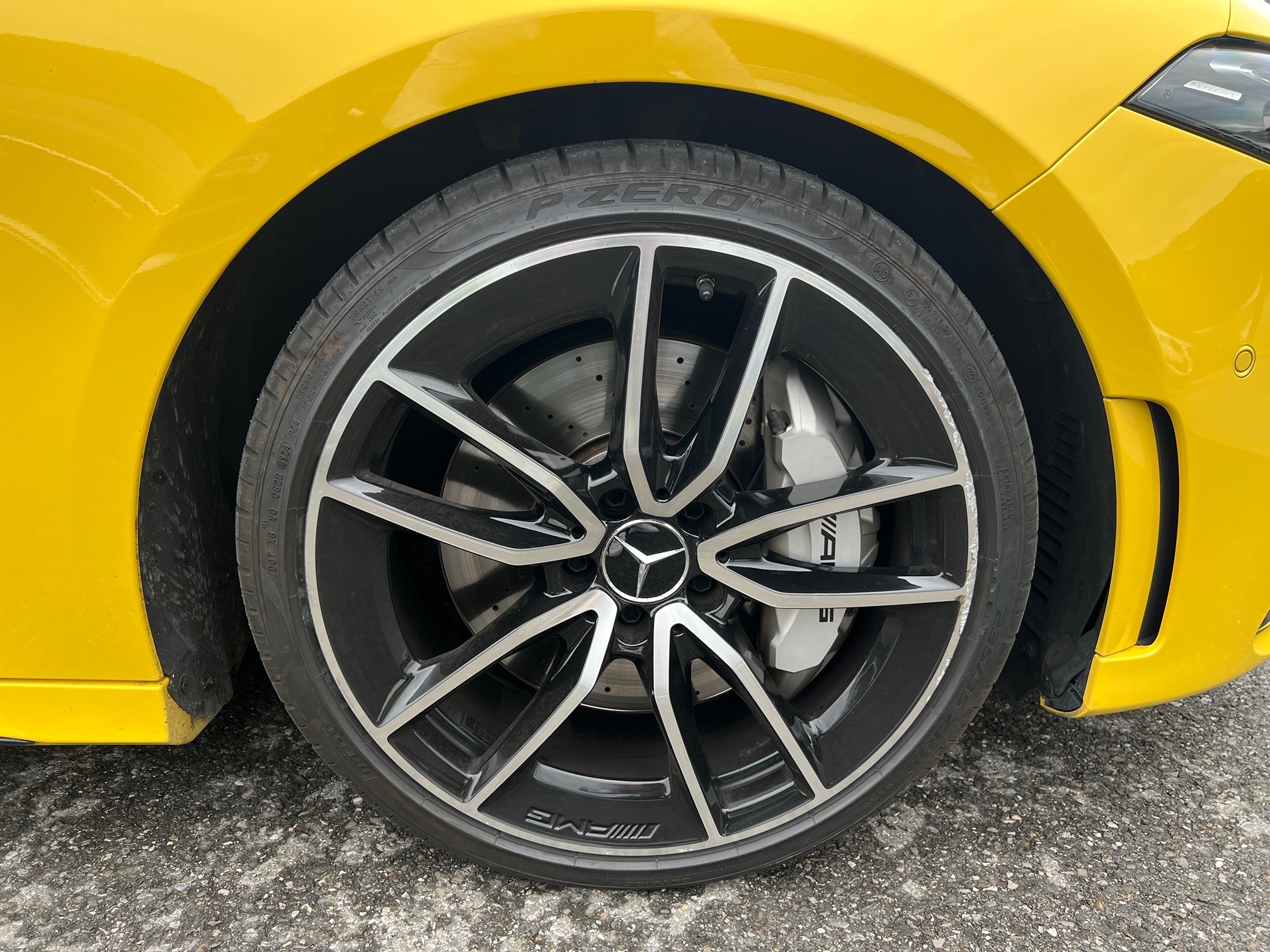 MERCEDES-BENZ AMG A 35 — zdjęcie 13