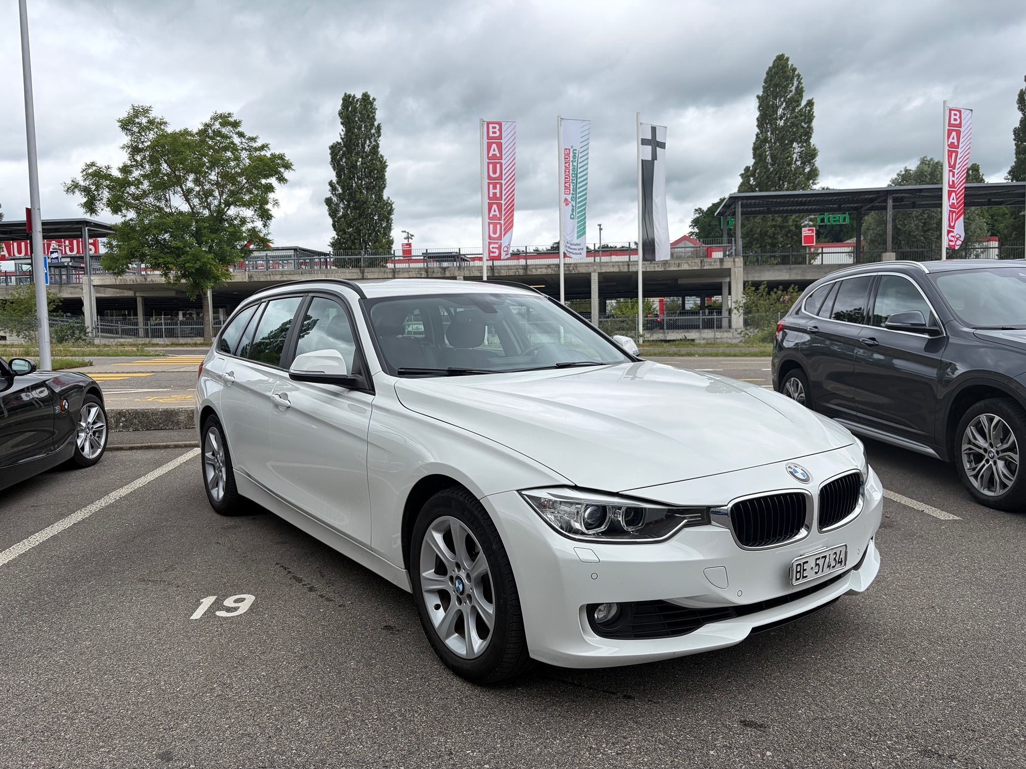 BMW 320i xDrive — zdjęcie 1