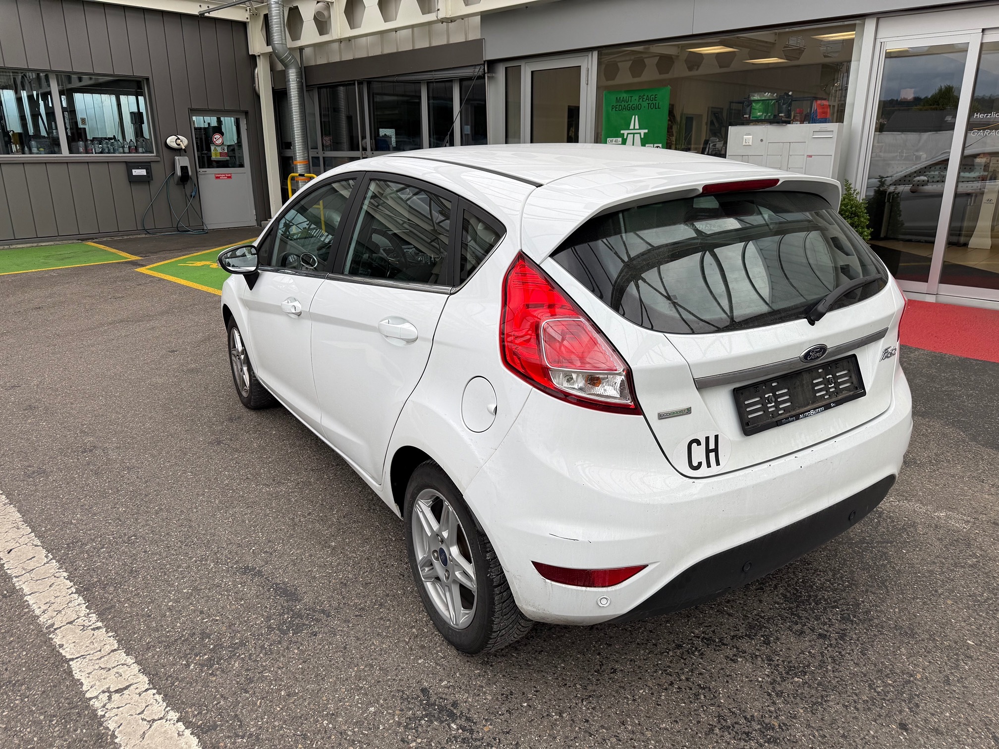 FORD Fiesta 1.0 SCTi EcoBoost Titanium — zdjęcie 3