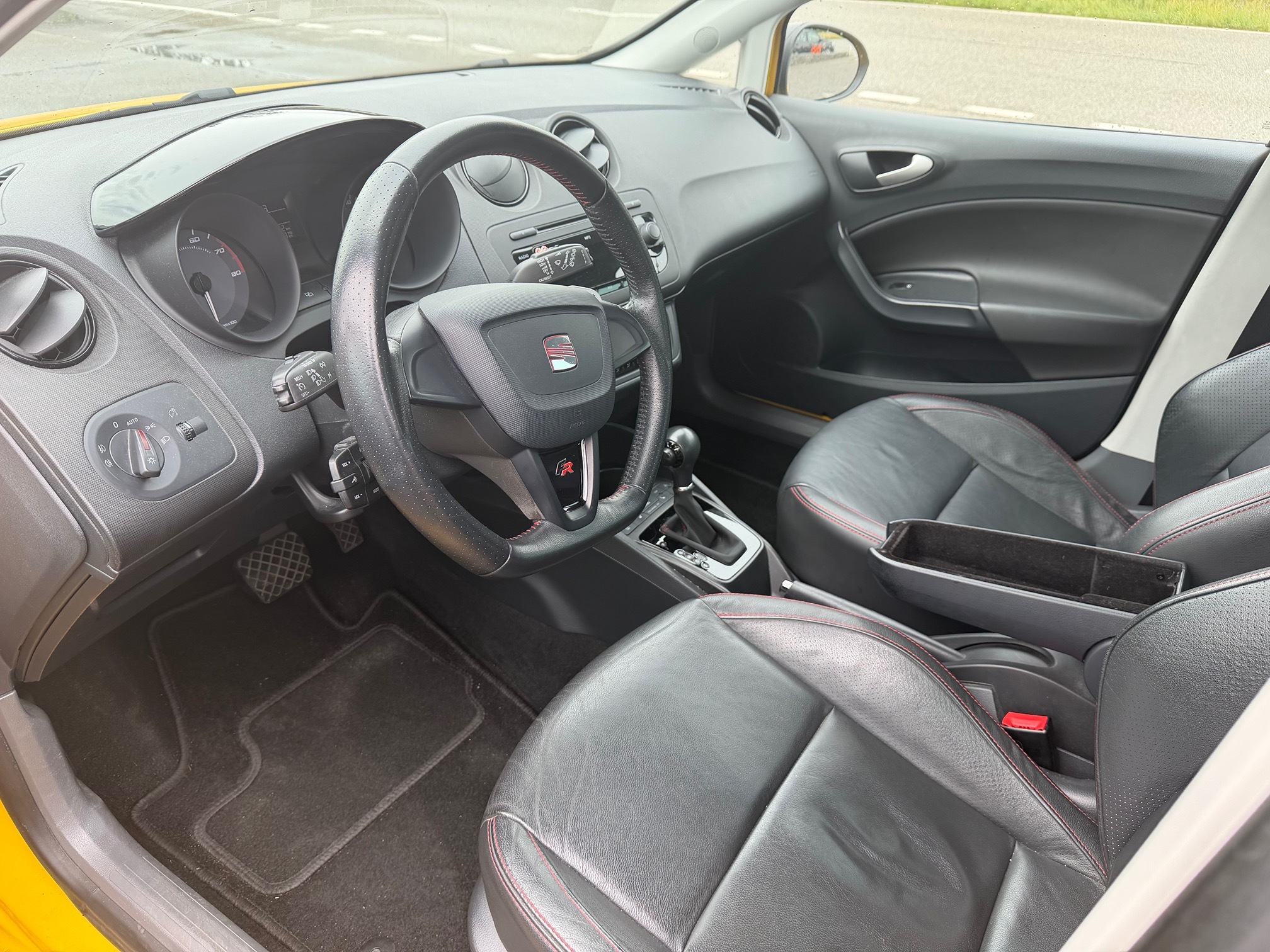 SEAT Ibiza 1.4TFSI — zdjęcie 8