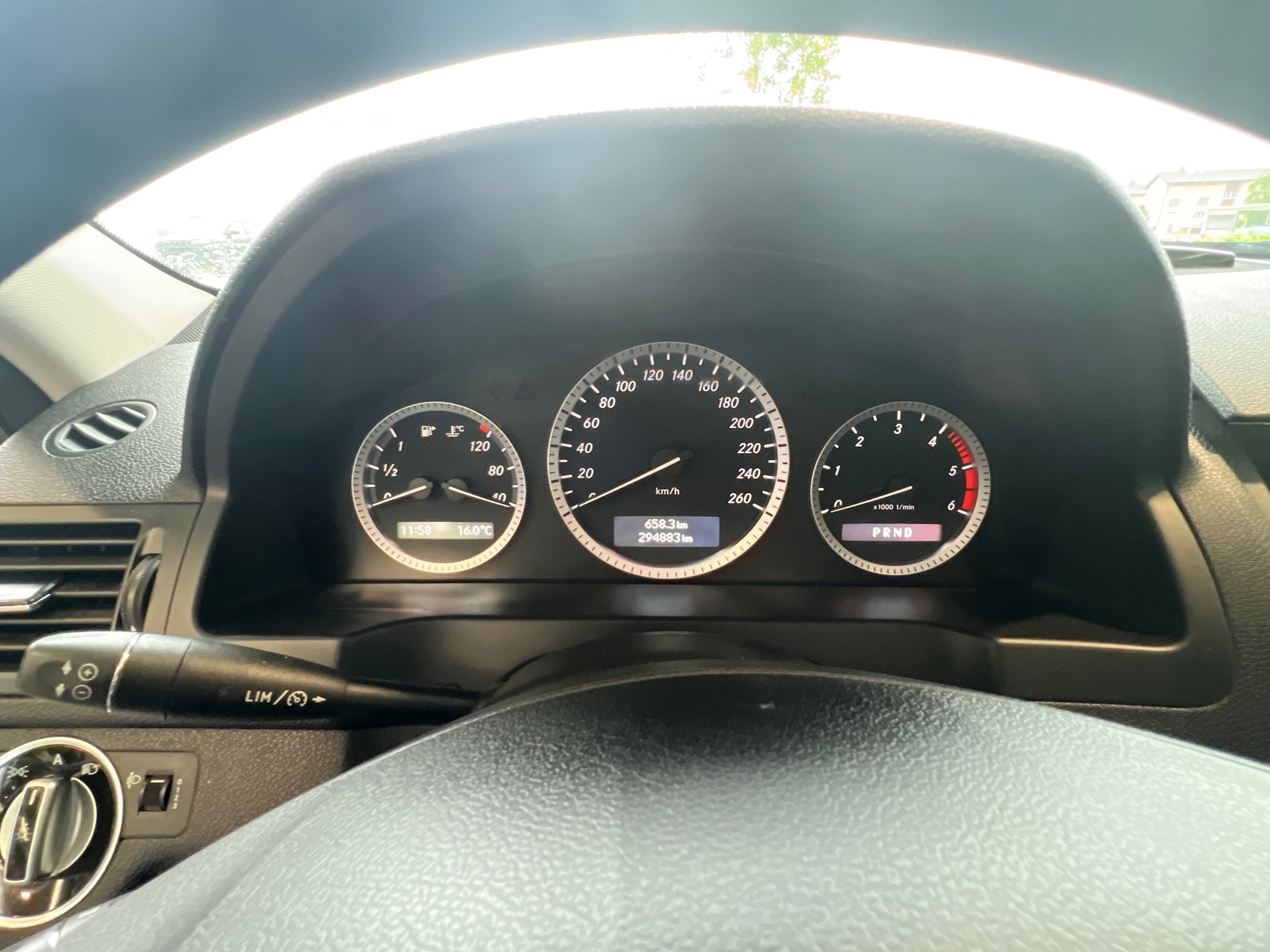 MERCEDES-BENZ C 220 — zdjęcie 9
