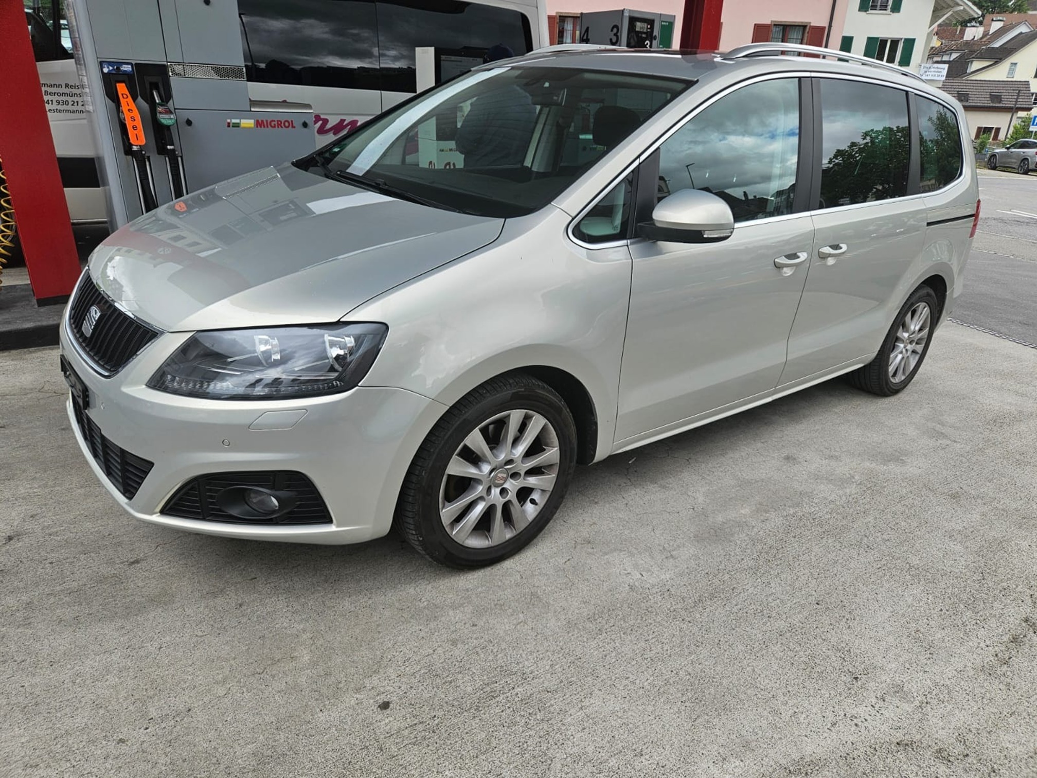 SEAT Alhambra 2.0 TDI — zdjęcie 1