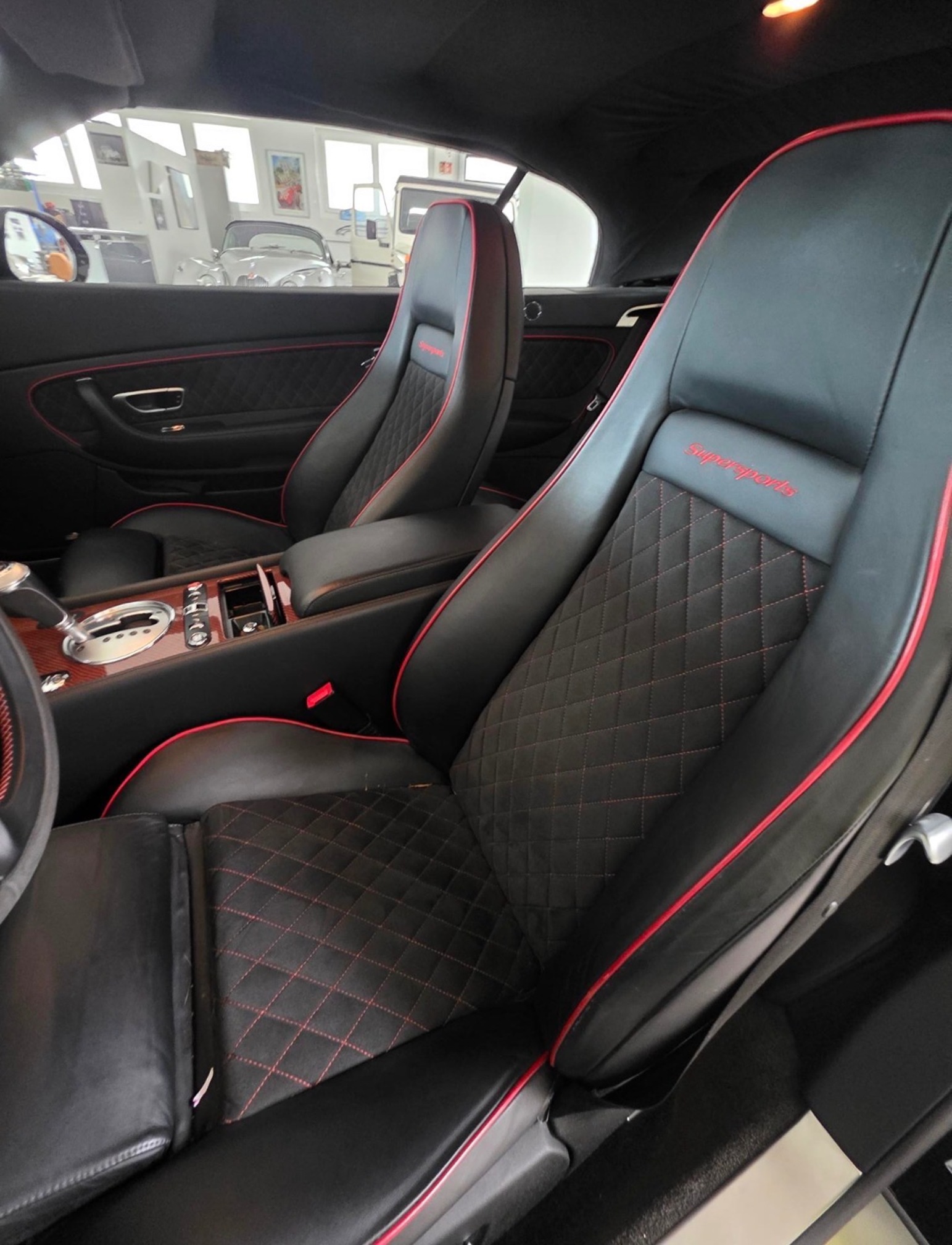 BENTLEY Supersports ISR — zdjęcie 3