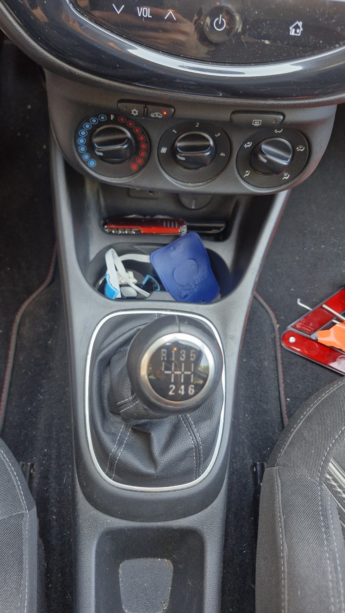 OPEL Corsa E 1.0T — zdjęcie 13