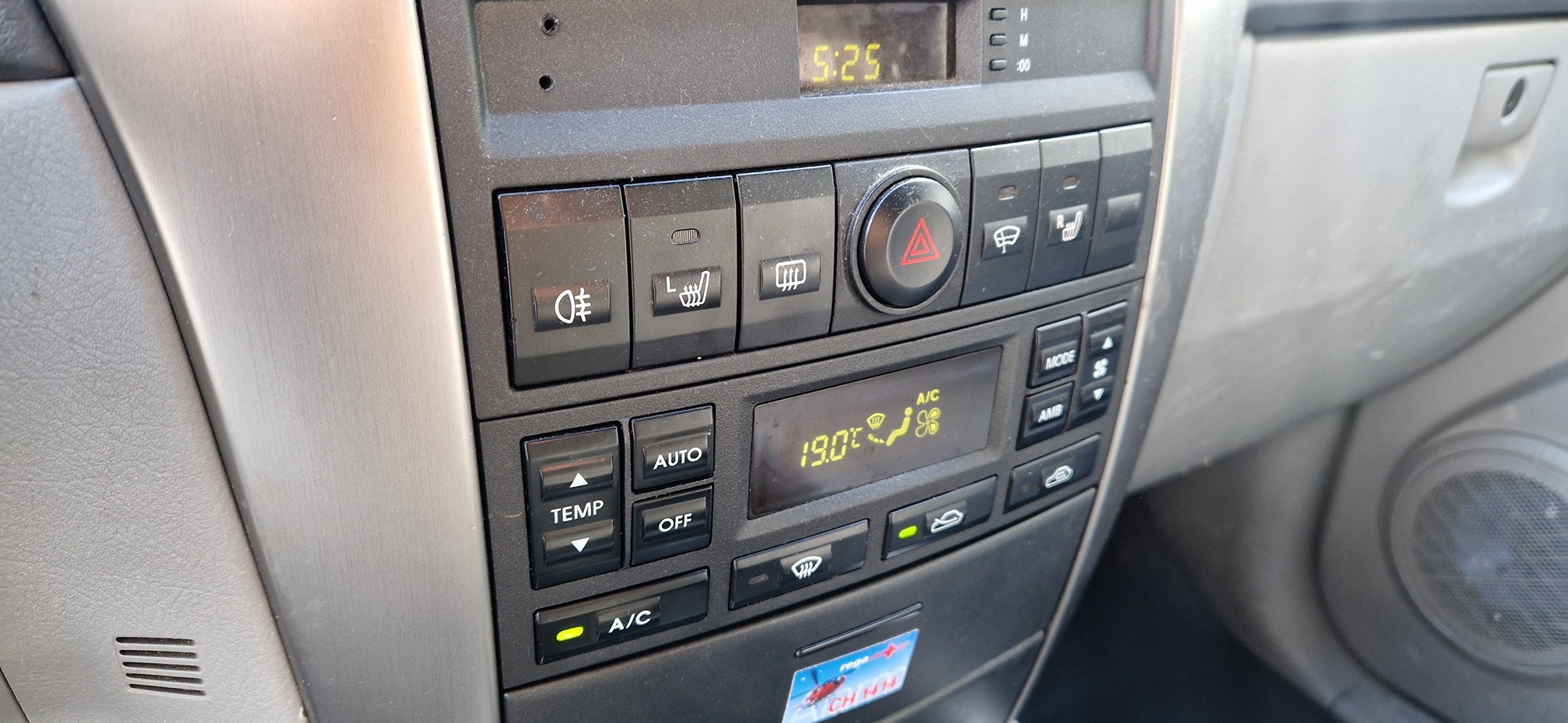 KIA Sorento — zdjęcie 9
