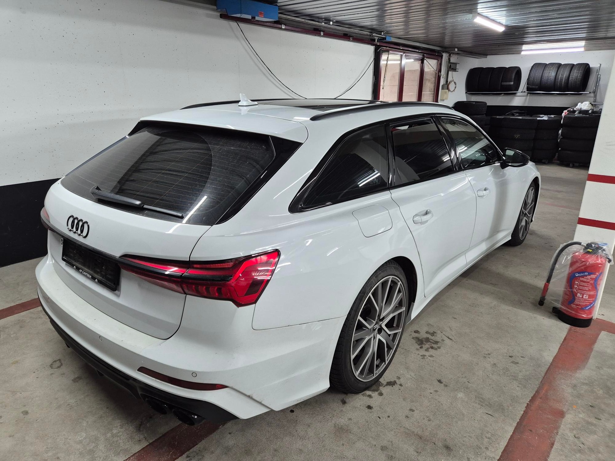 AUDI S6 Avant 3.0  — zdjęcie 2