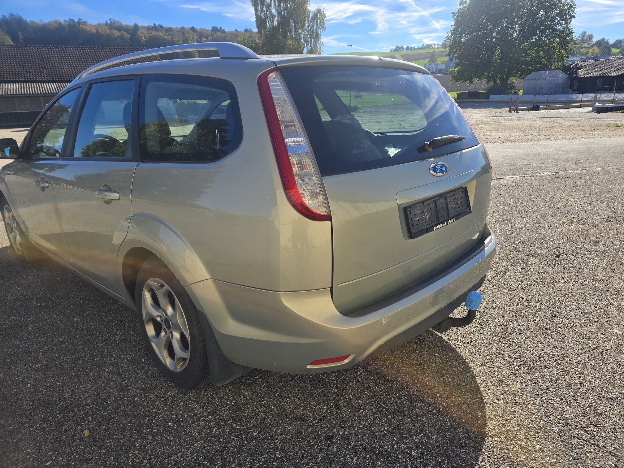FORD Focus 2.0i 16V — zdjęcie 7