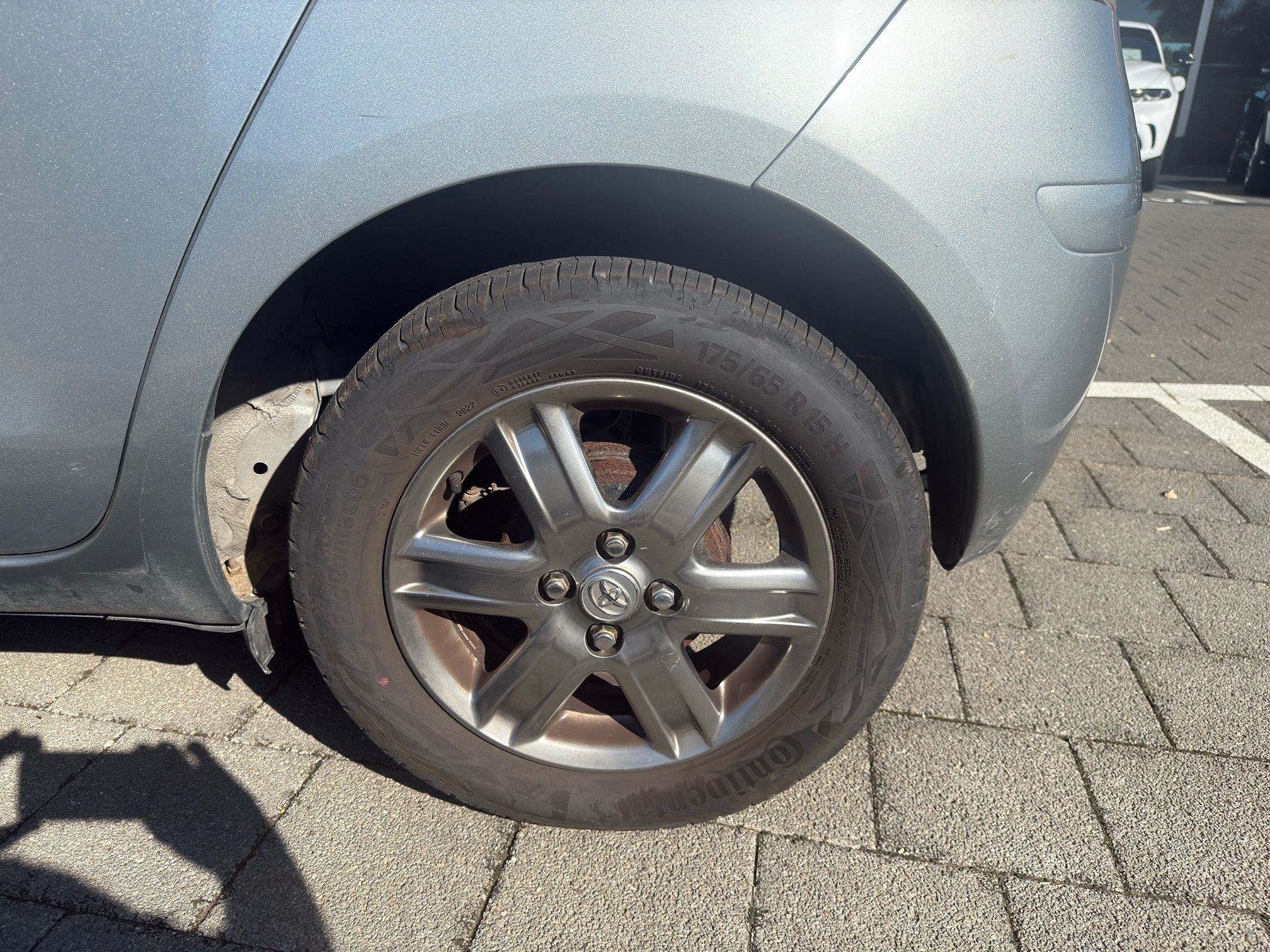 TOYOTA Yaris 1.33 — zdjęcie 6