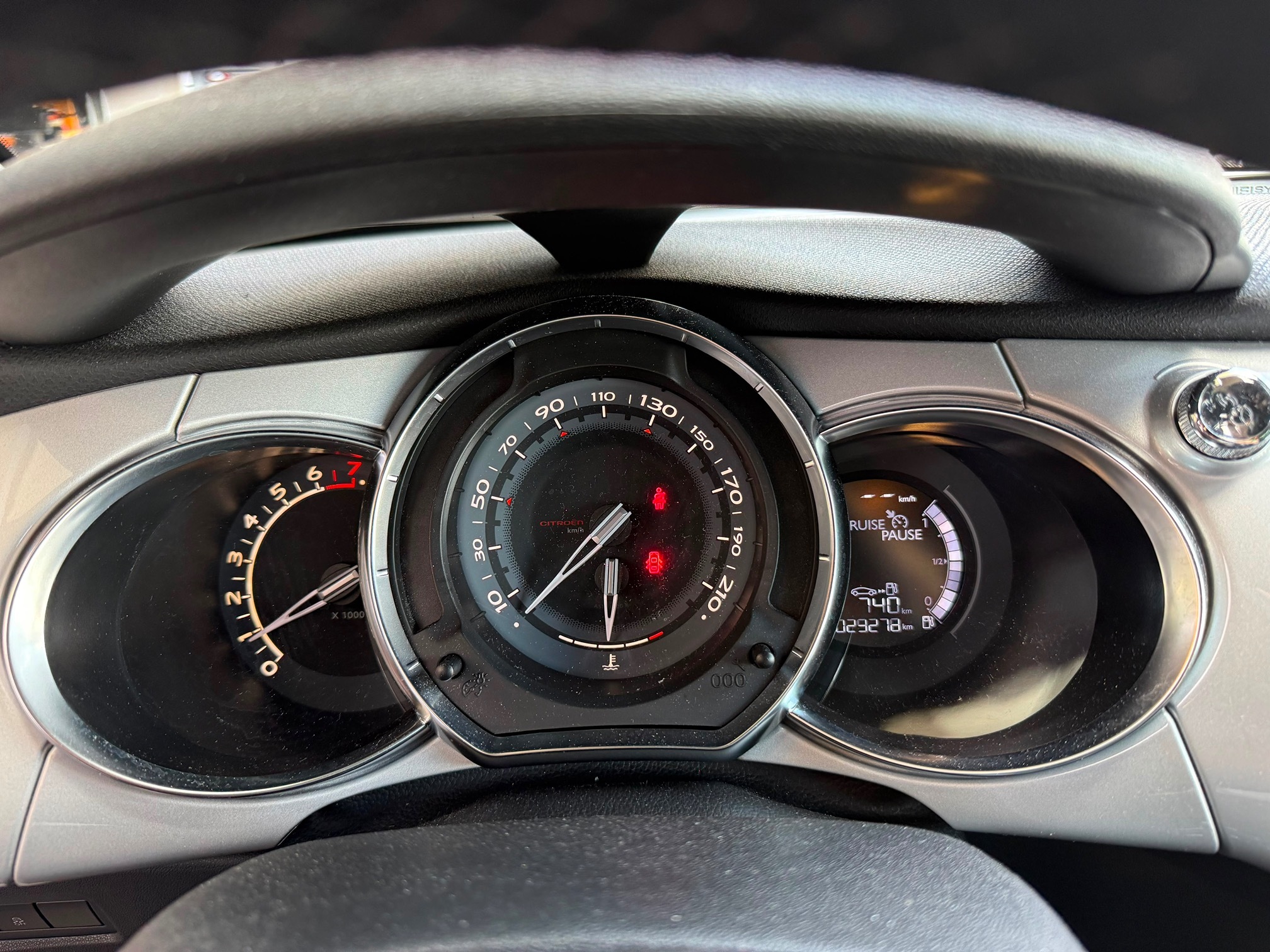 CITROEN DS3 1.2i — zdjęcie 13