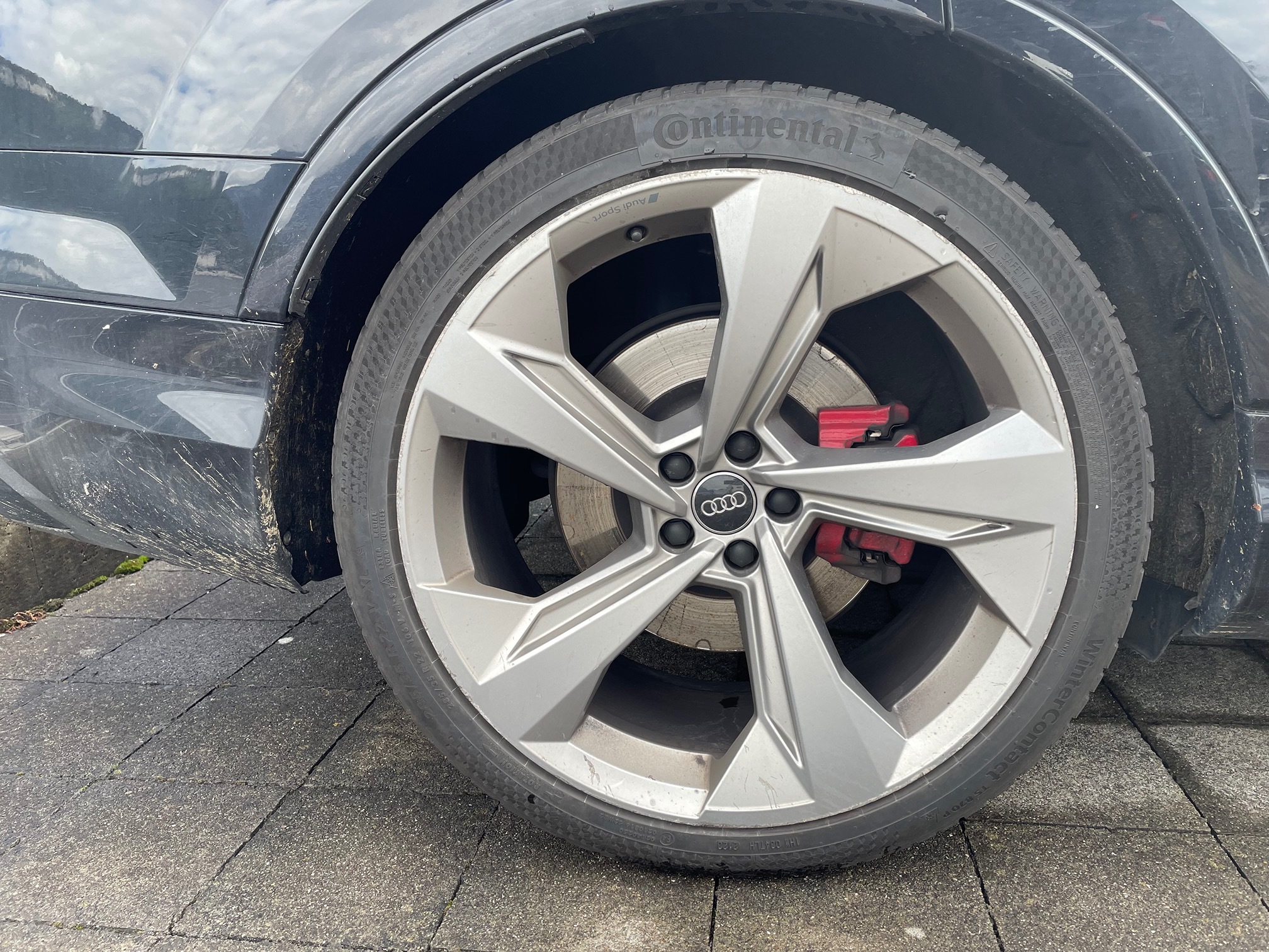 AUDI Q7 55TFSI quattro — zdjęcie 8