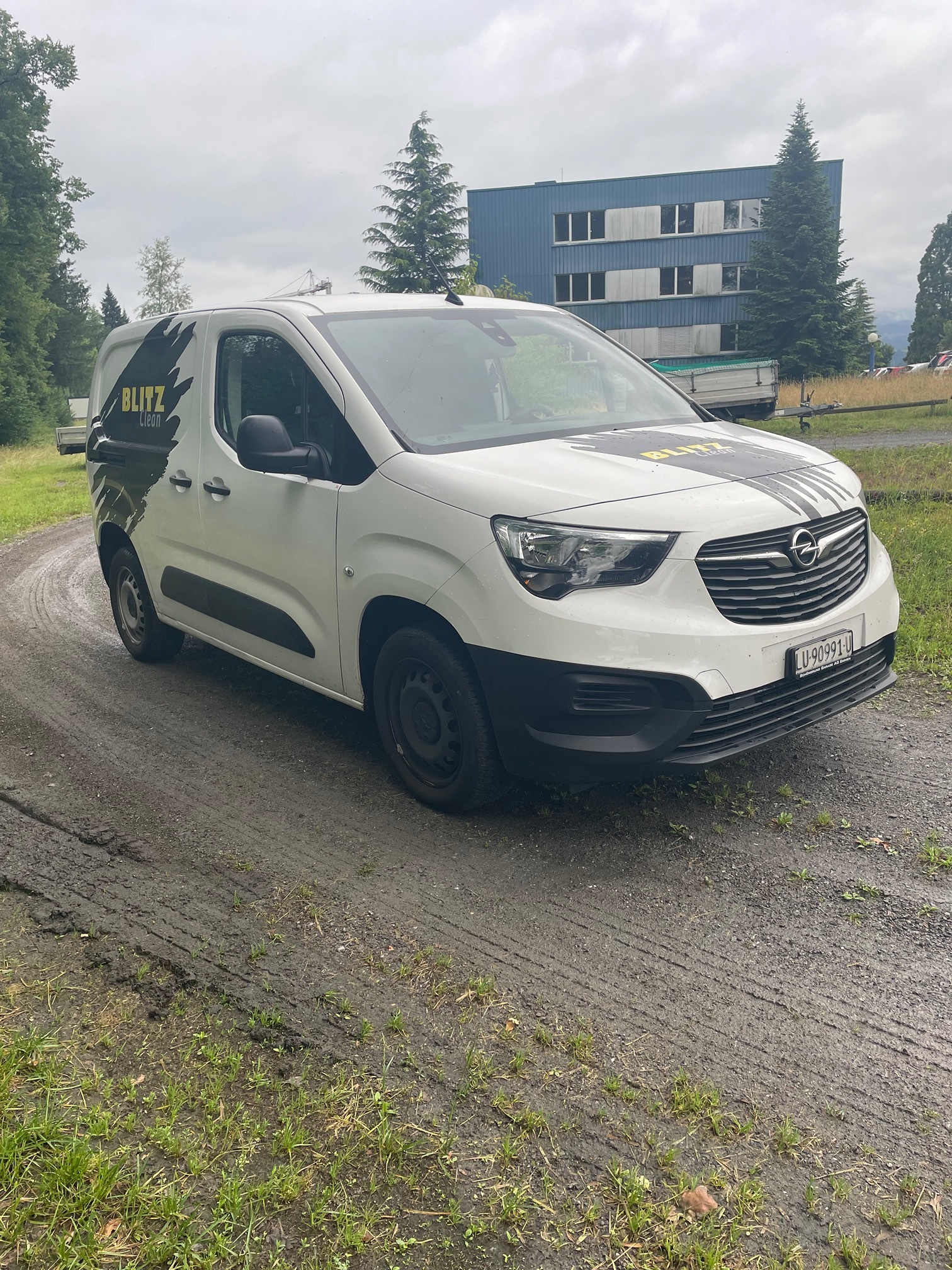 OPEL Combo Cargo 1.5 Diesel — zdjęcie 3