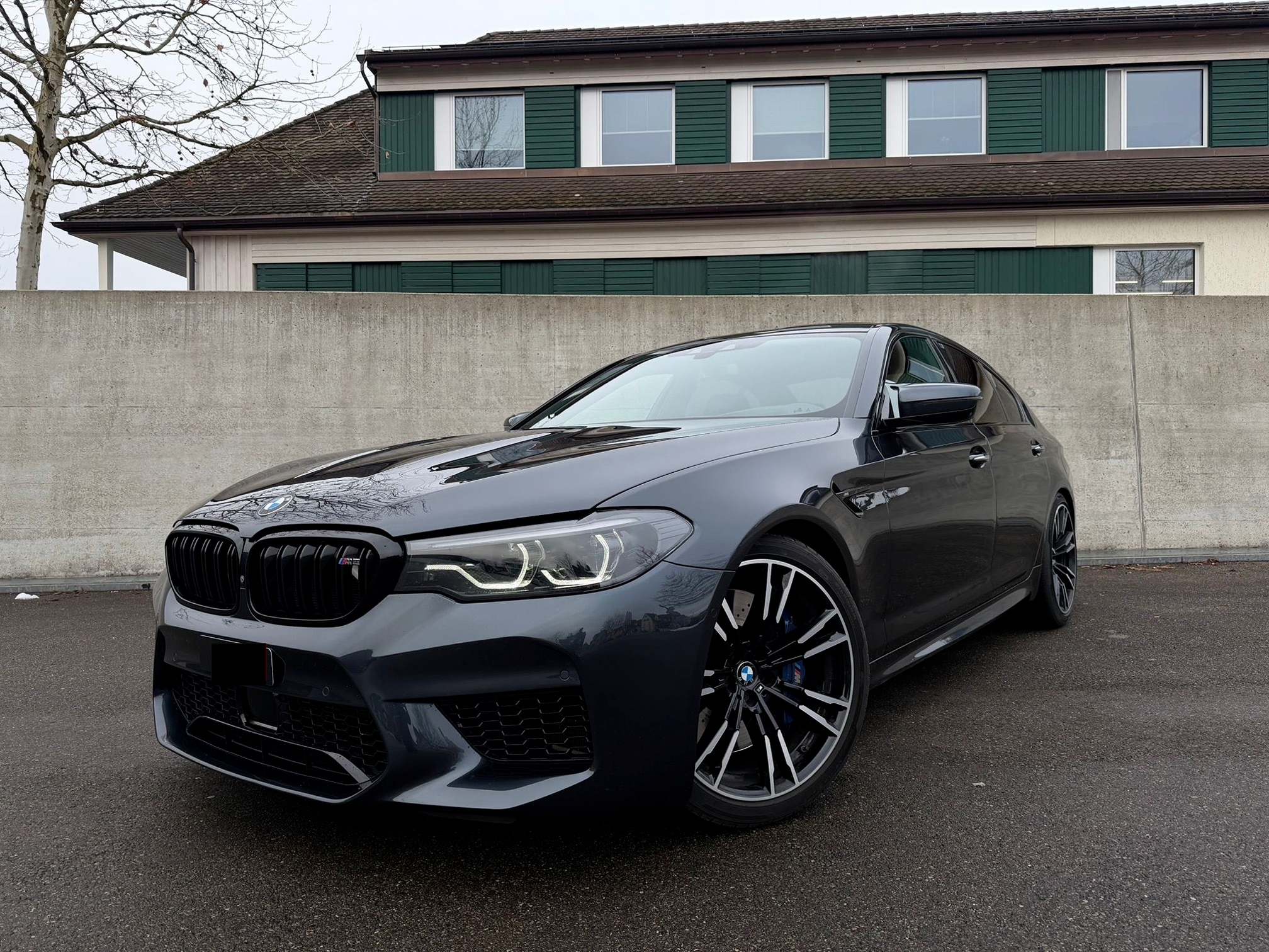 BMW M5 — zdjęcie 1