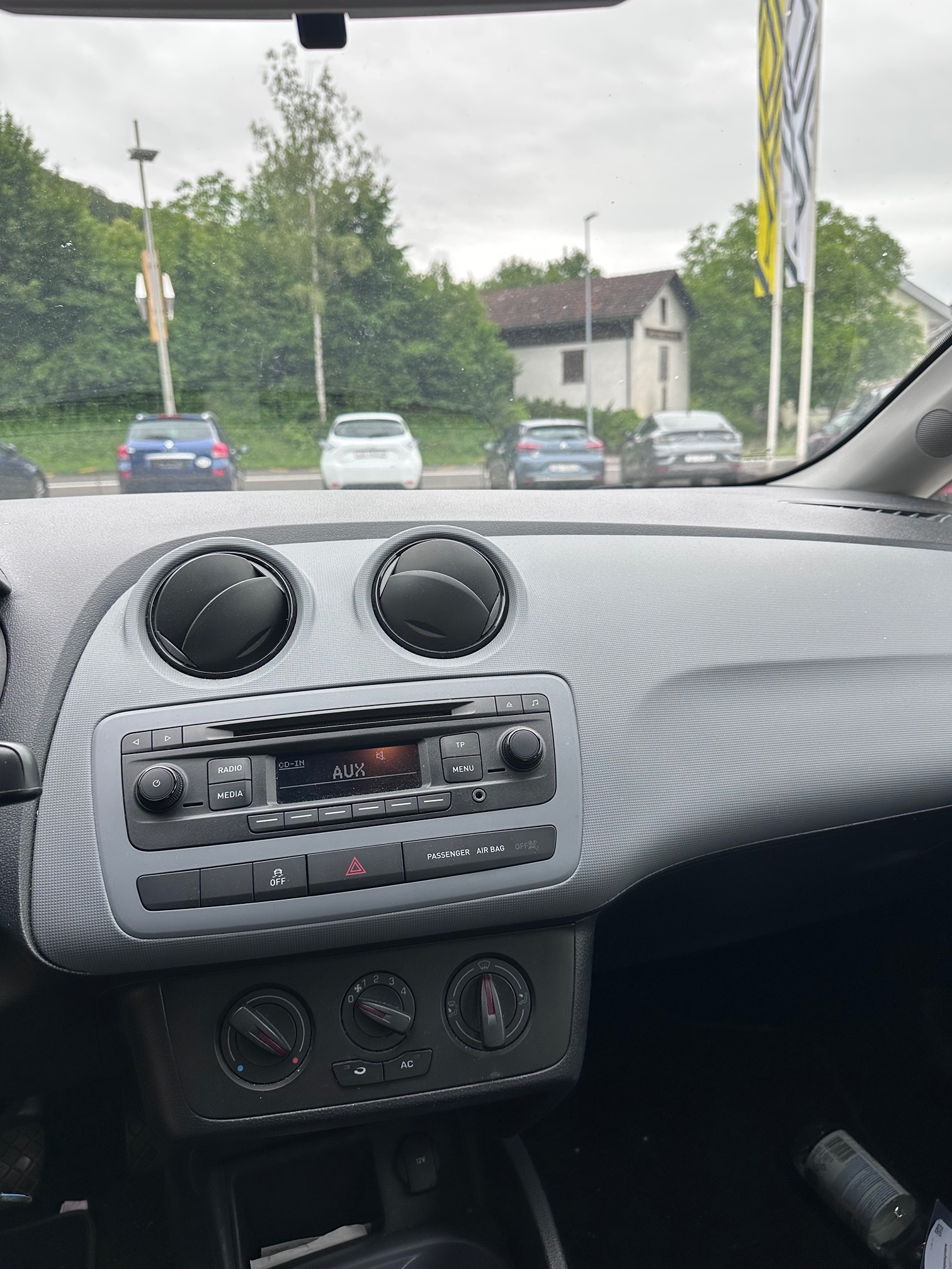 SEAT Ibiza 1.2 TSI — zdjęcie 9