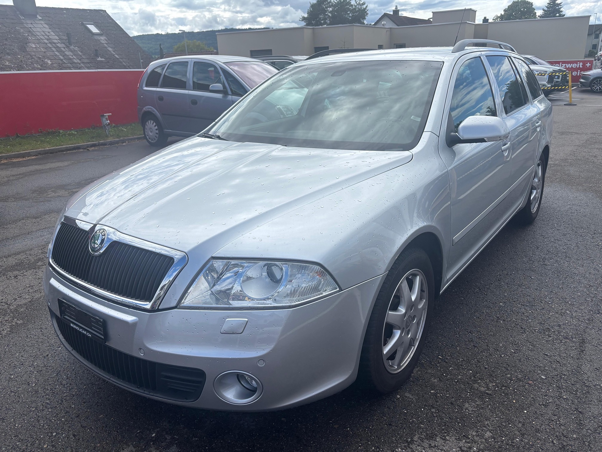 SKODA Octavia Combi — zdjęcie 1