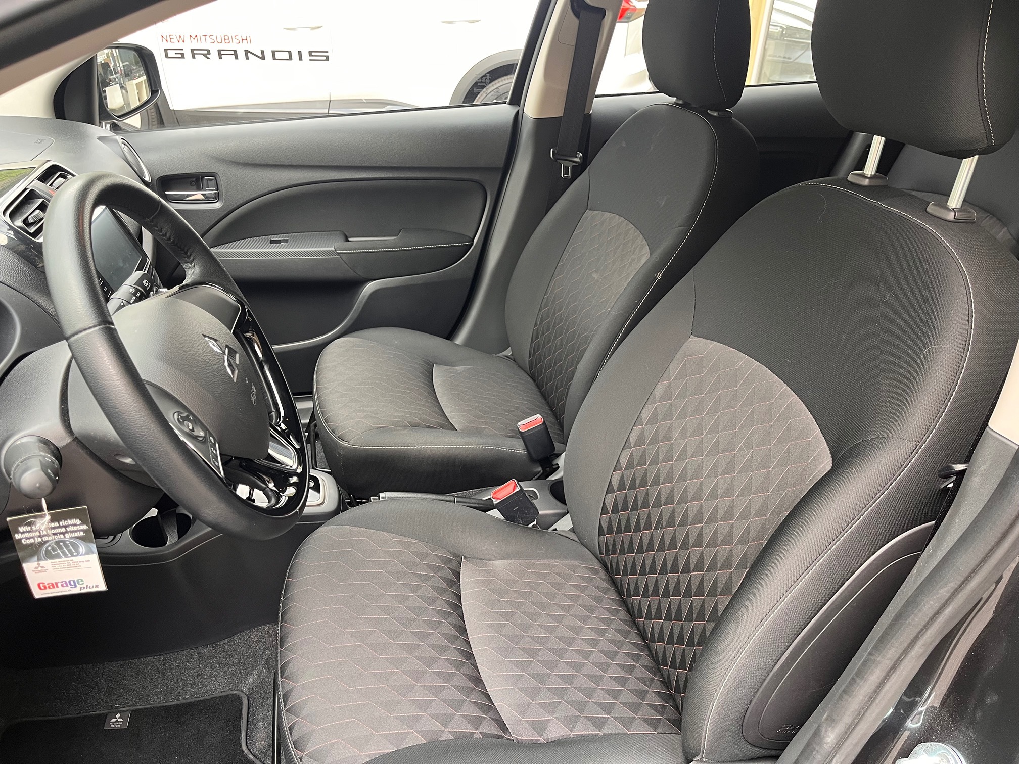 MITSUBISHI Space Star 1.2 Automat — zdjęcie 15