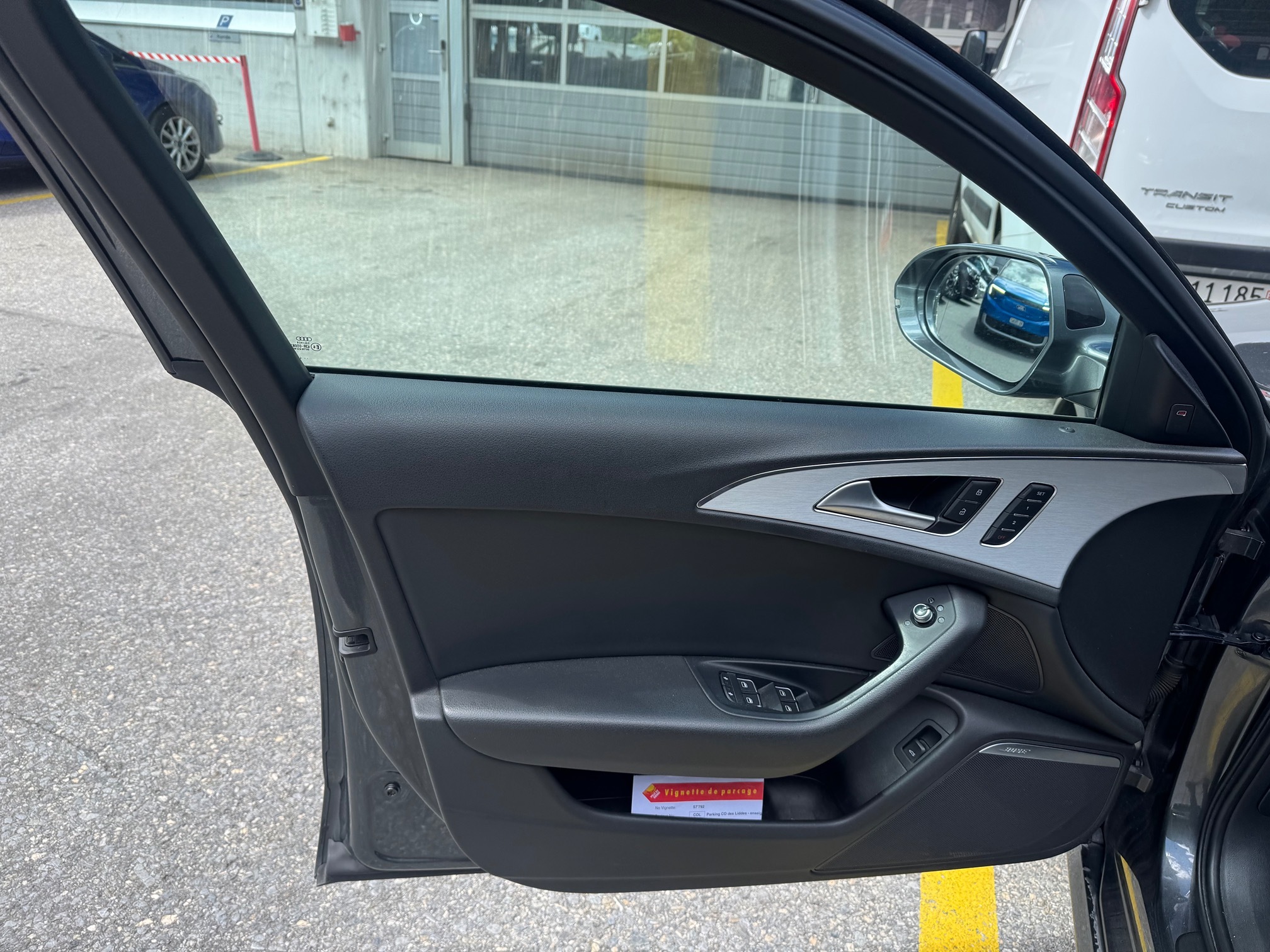 AUDI A6 Av.qu3.0BiTDI — zdjęcie 7