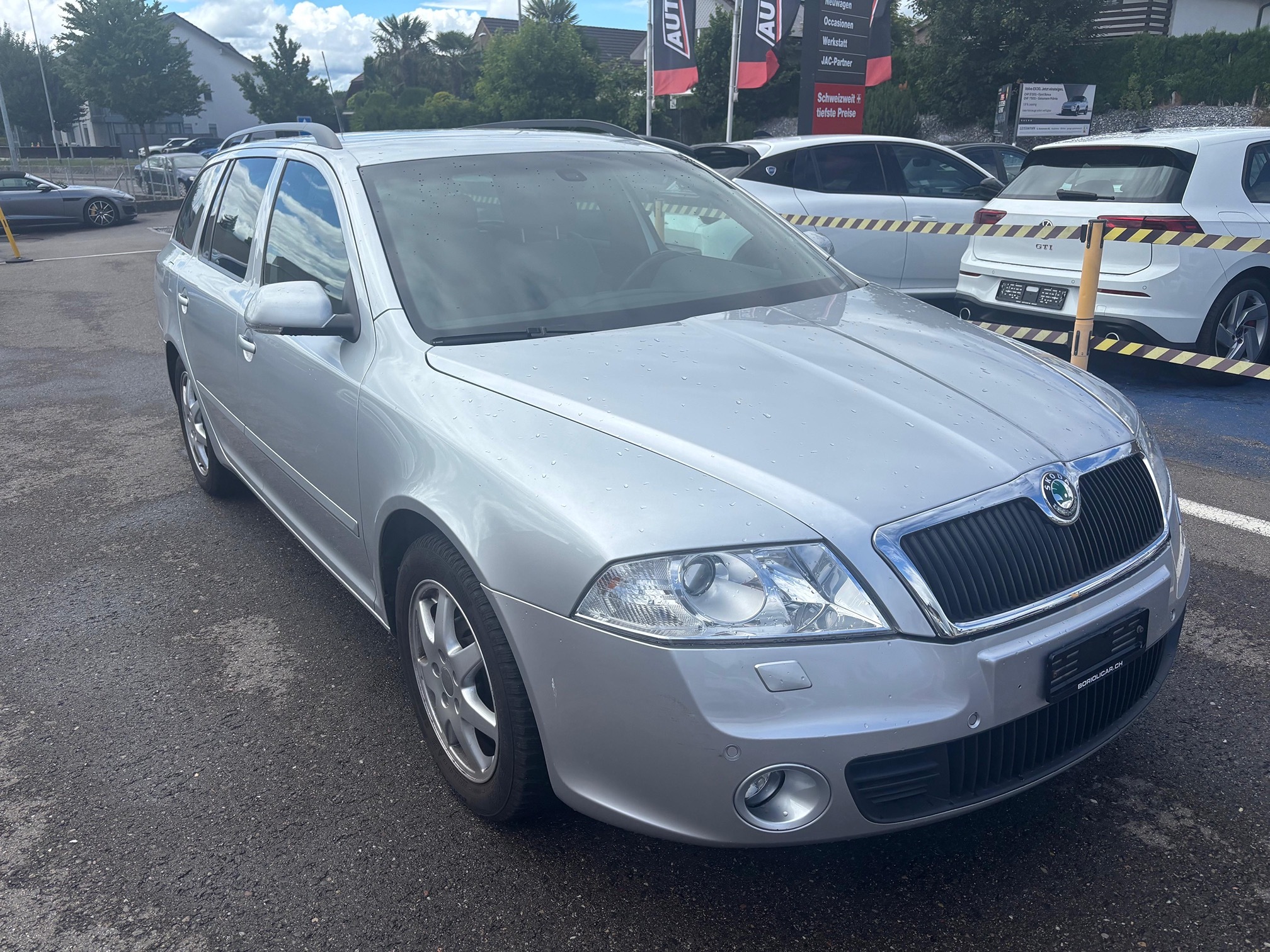 SKODA Octavia Combi — zdjęcie 3