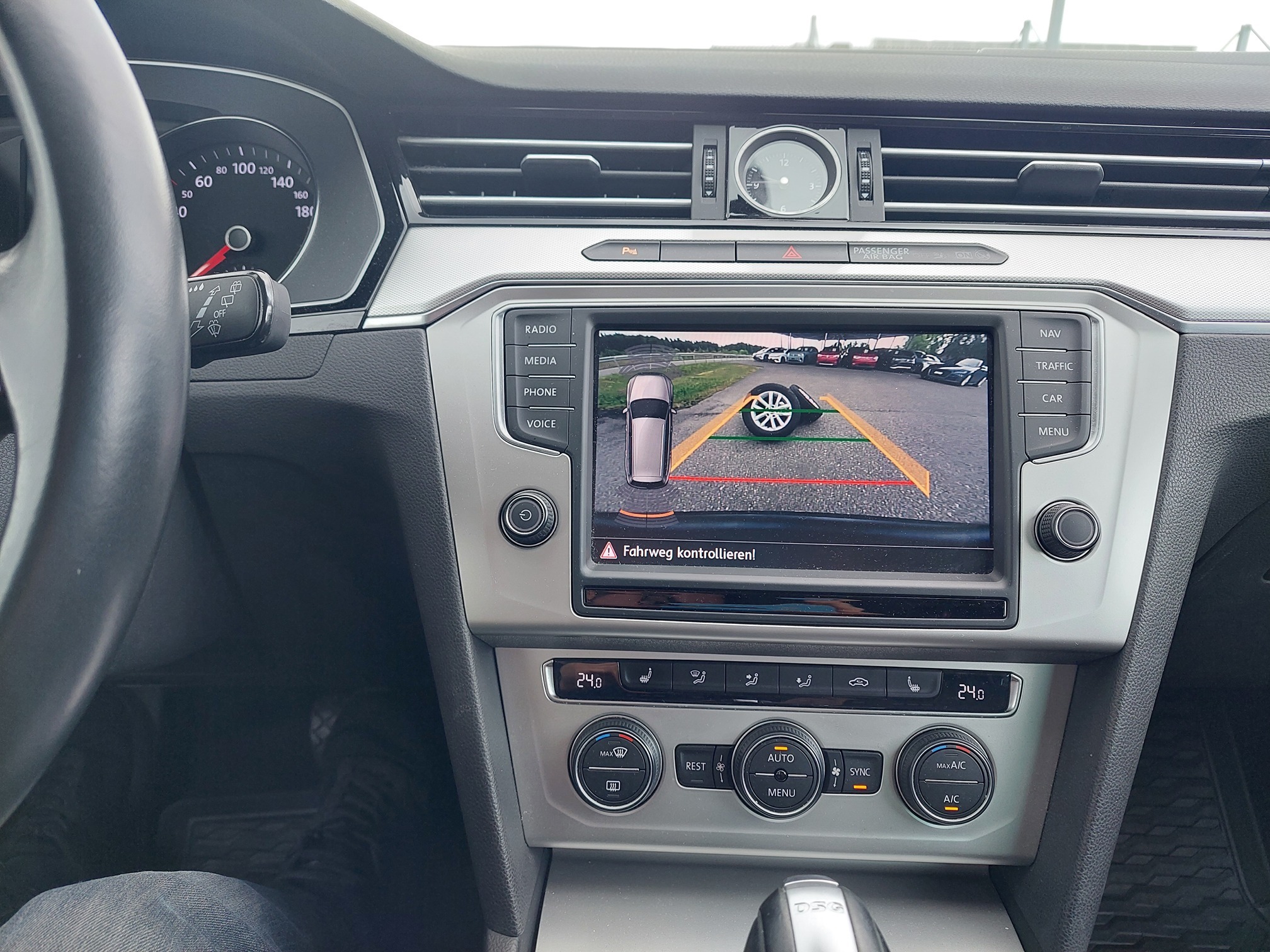 VW Passat V 2.0D DSG — zdjęcie 13