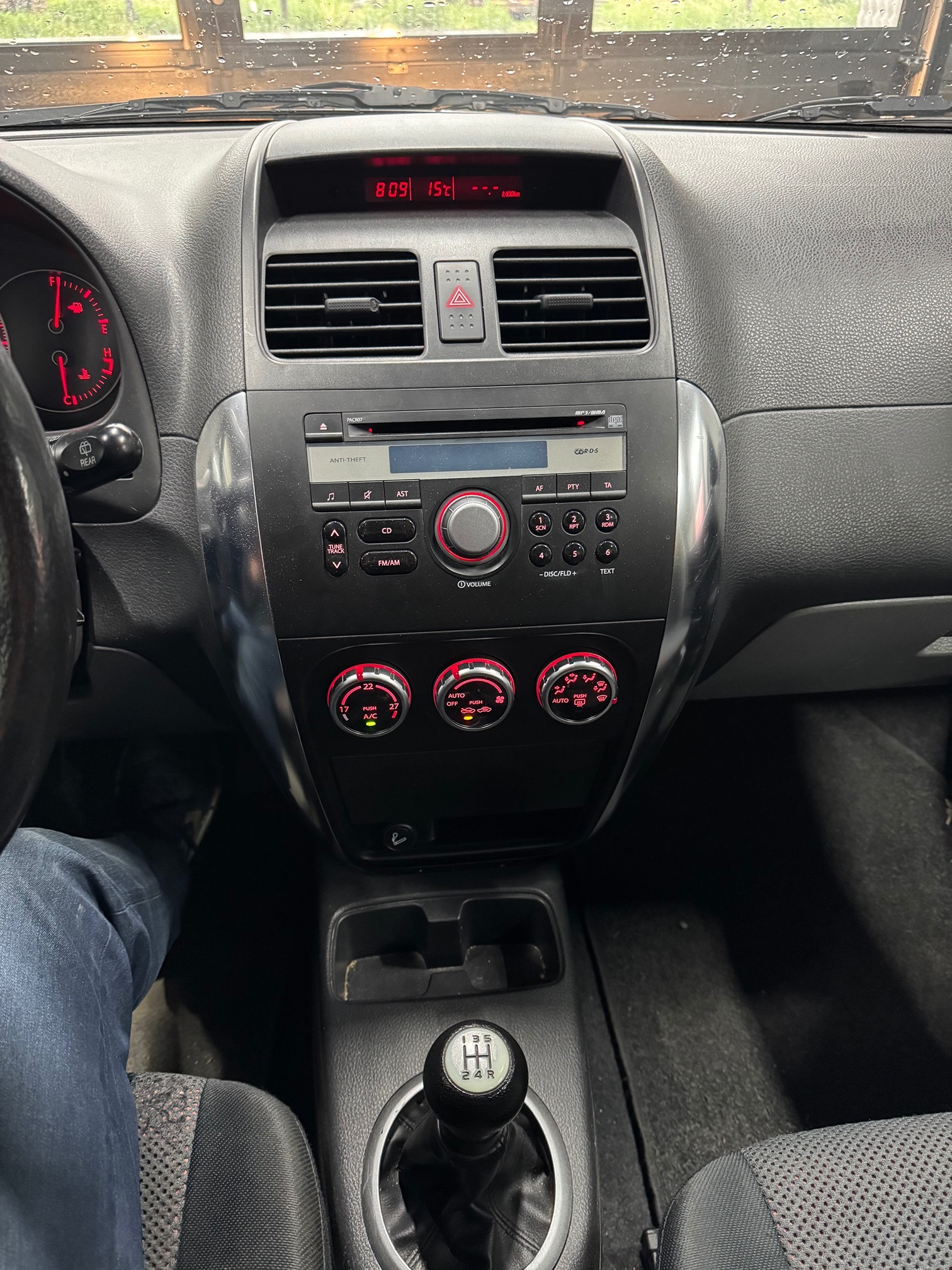 SUZUKI SX4 1.6 4WD — zdjęcie 9