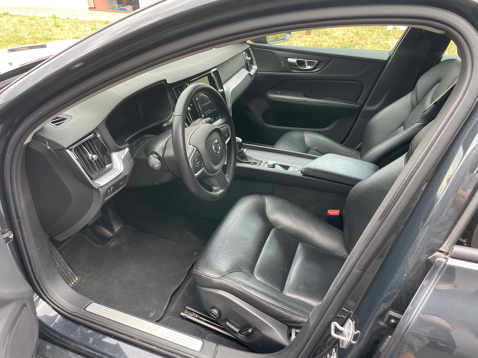 VOLVO V60 D4 — zdjęcie 15