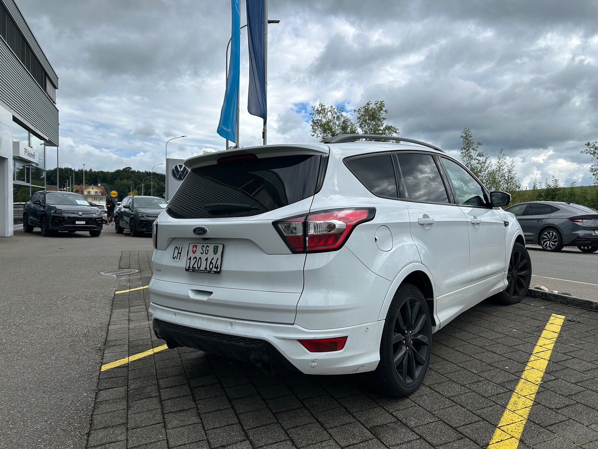 FORD Kuga 2.0 TDCi 4x4 — zdjęcie 4