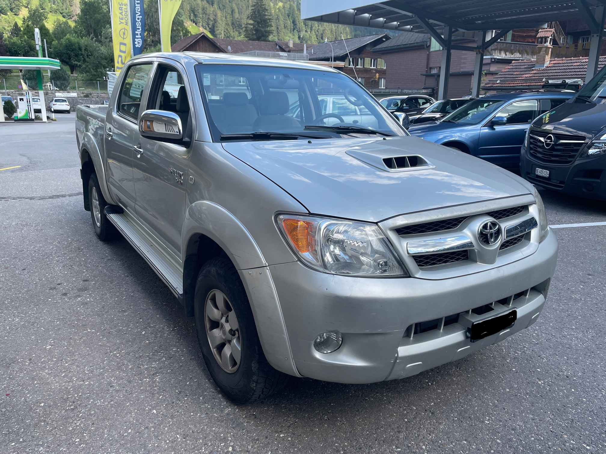 TOYOTA Hilux 4WD D-4D — zdjęcie 2