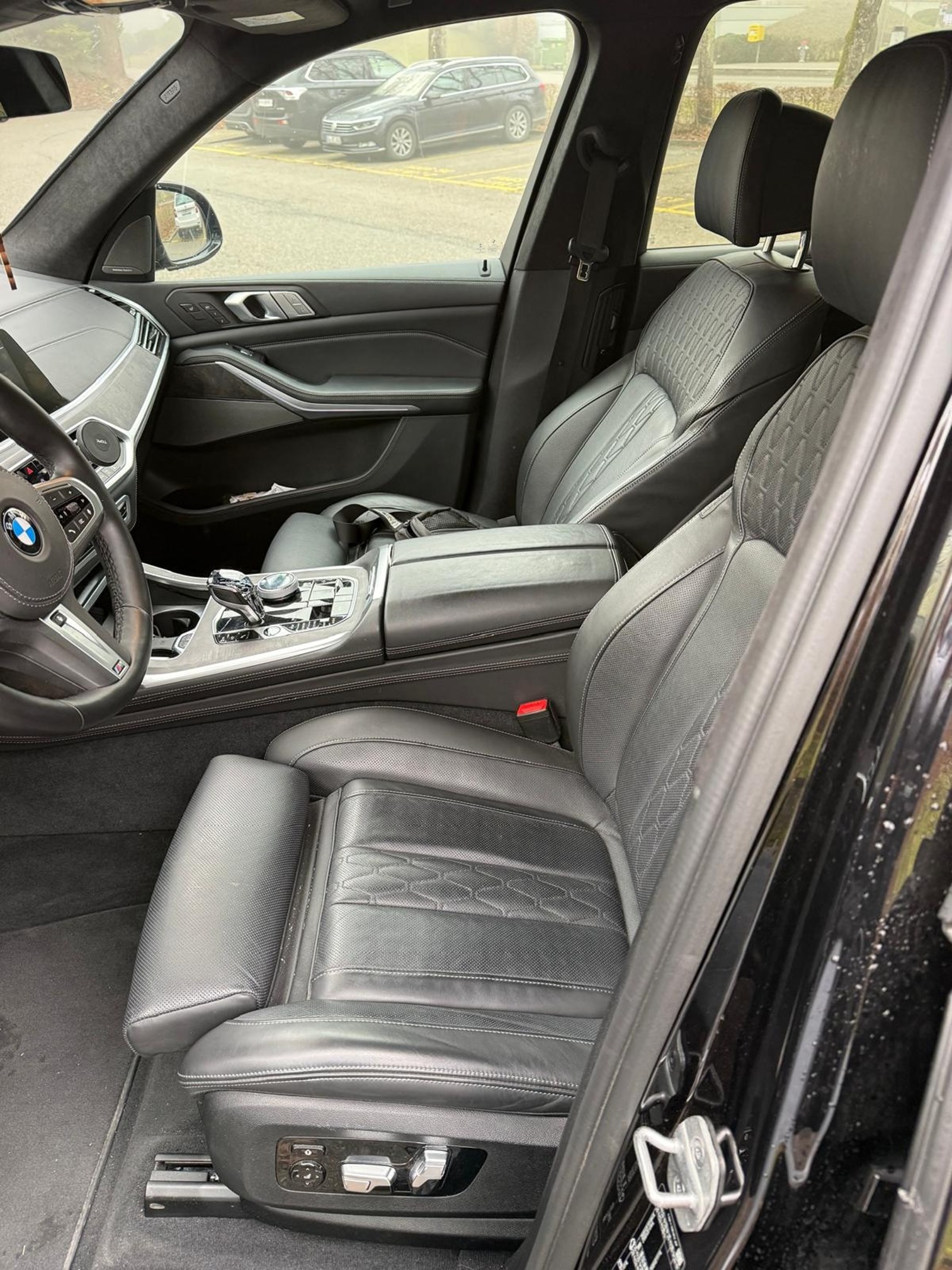 BMW X7 xDrive40d — zdjęcie 12