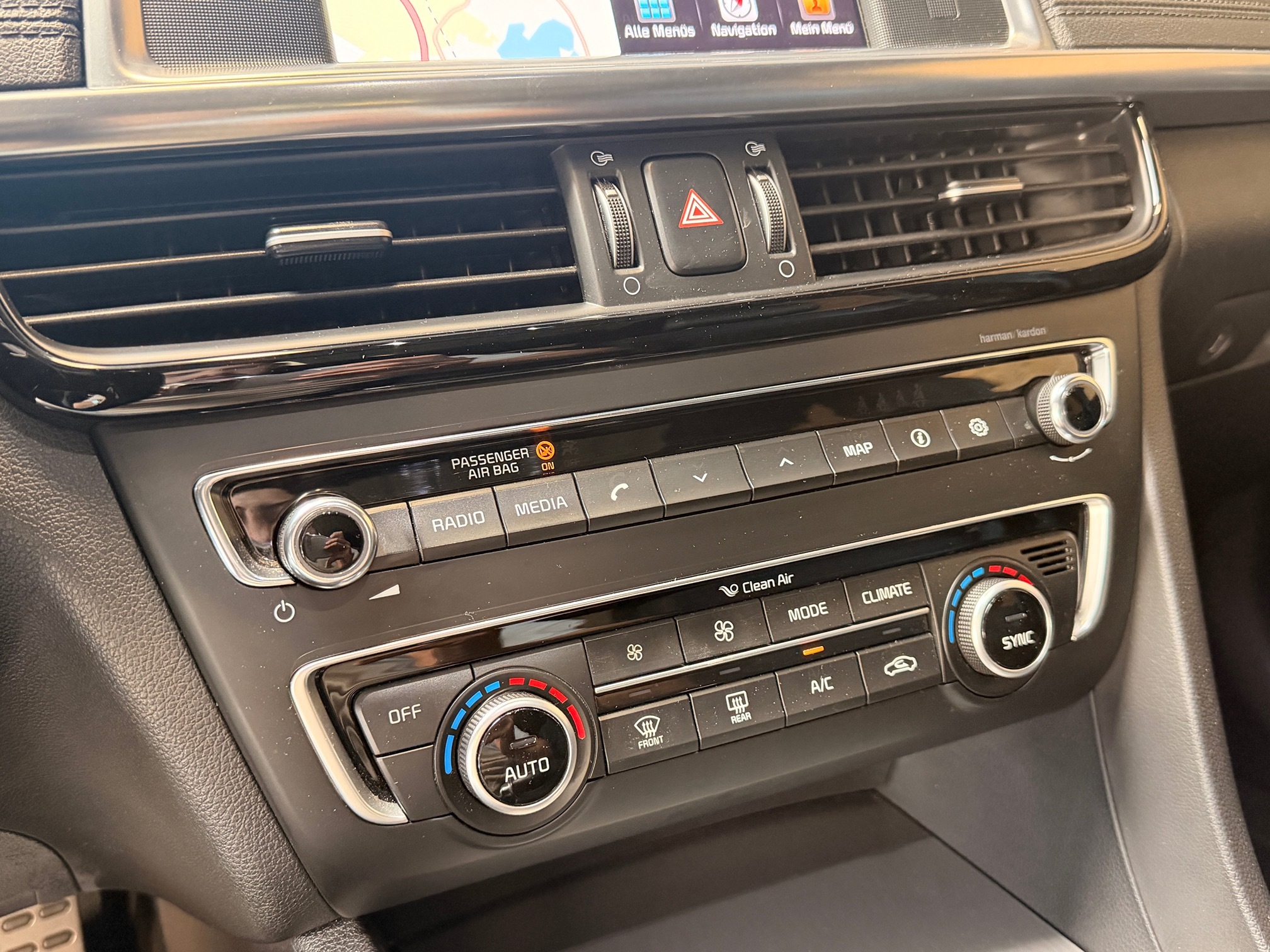 KIA Optima sw 2.0 GT — zdjęcie 9
