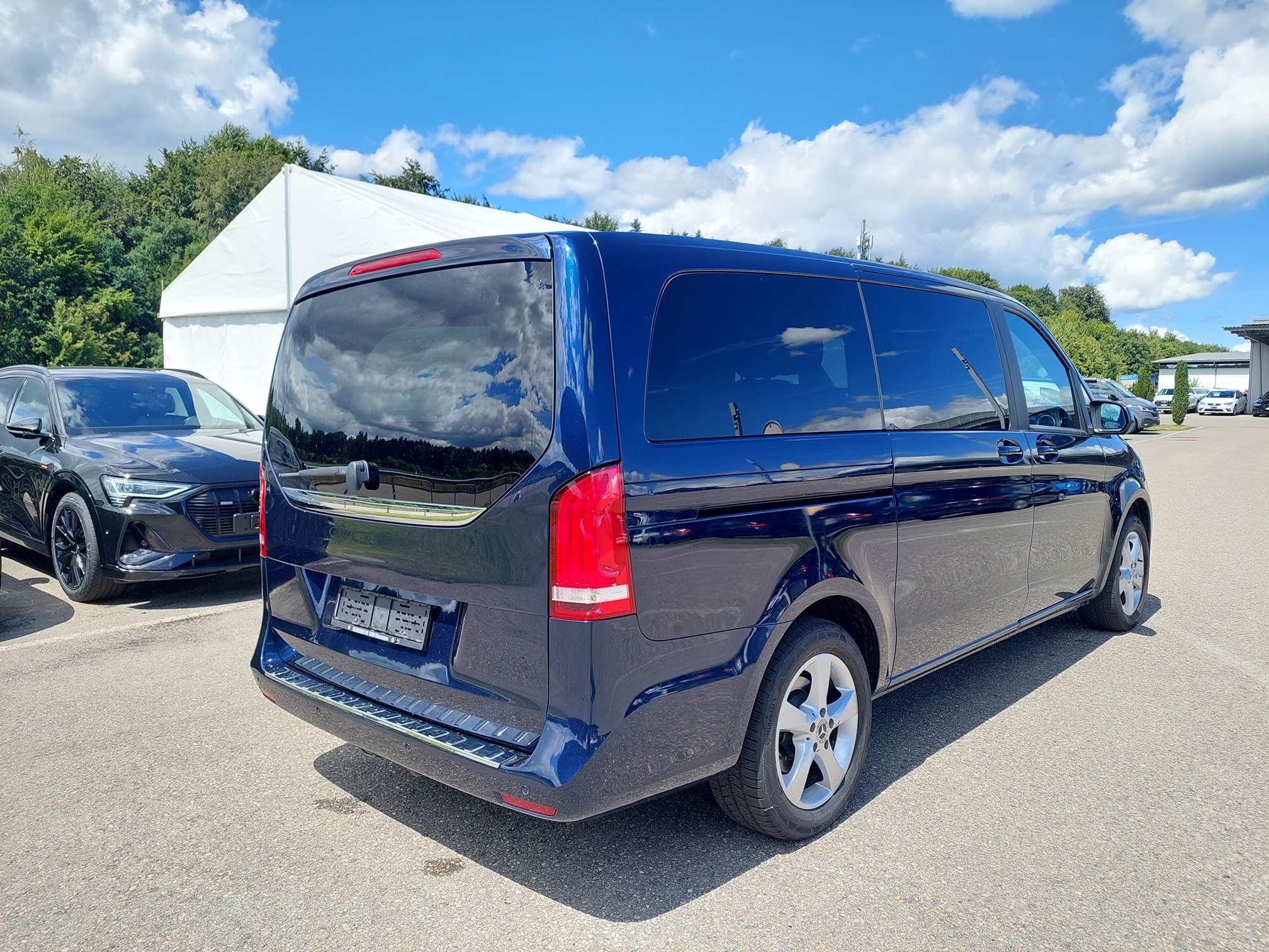 MERCEDES-BENZ V250 4Matic  — zdjęcie 3